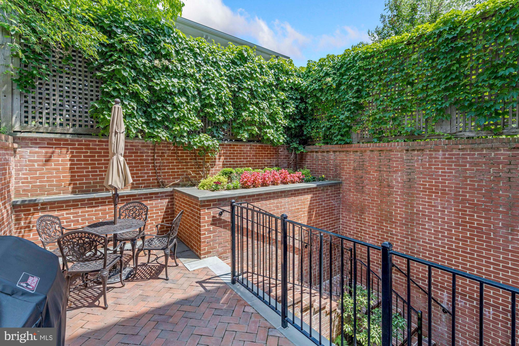 GEORGETOWN - Residential