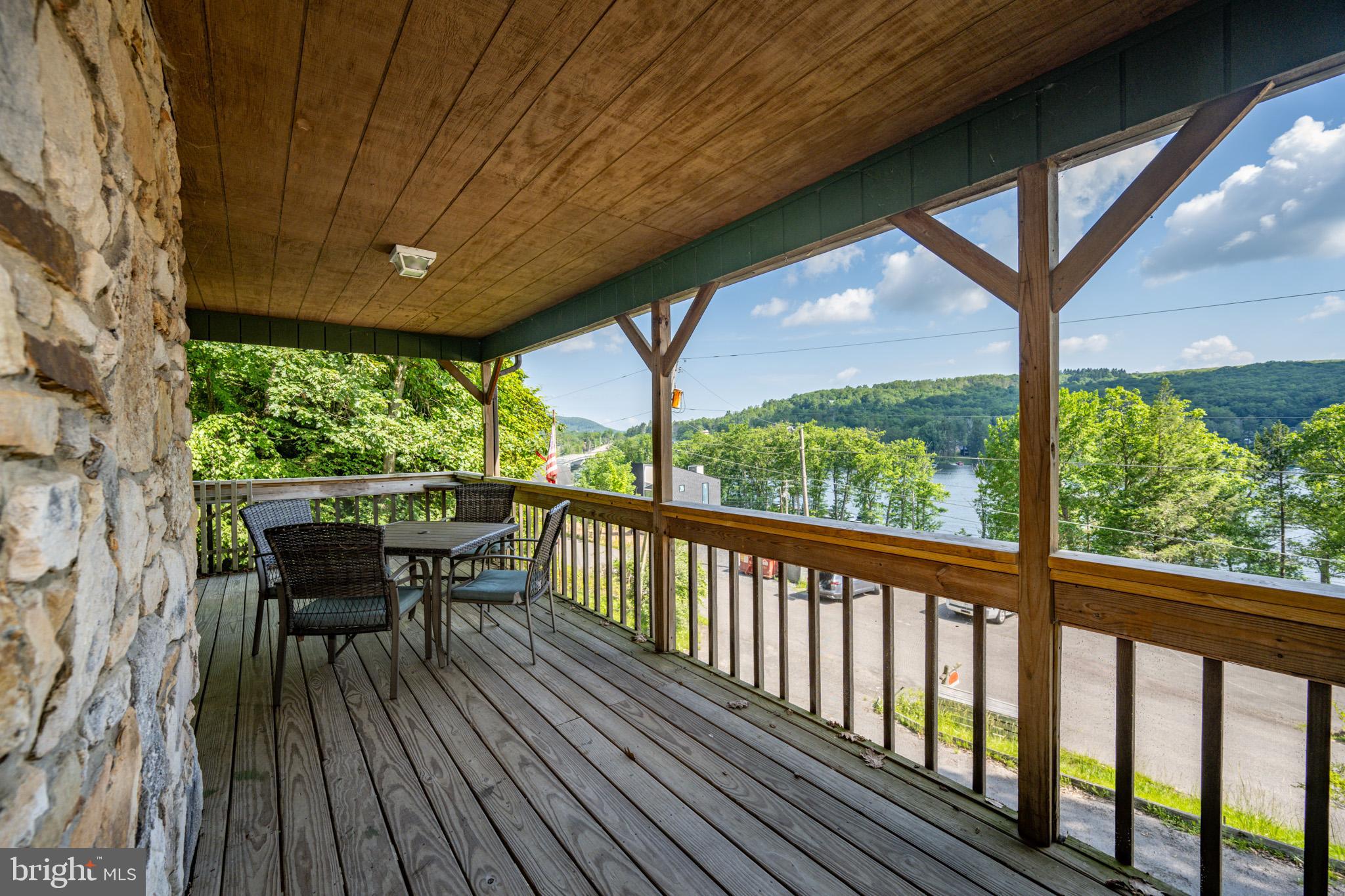 ROMAN NOSE - Residential
