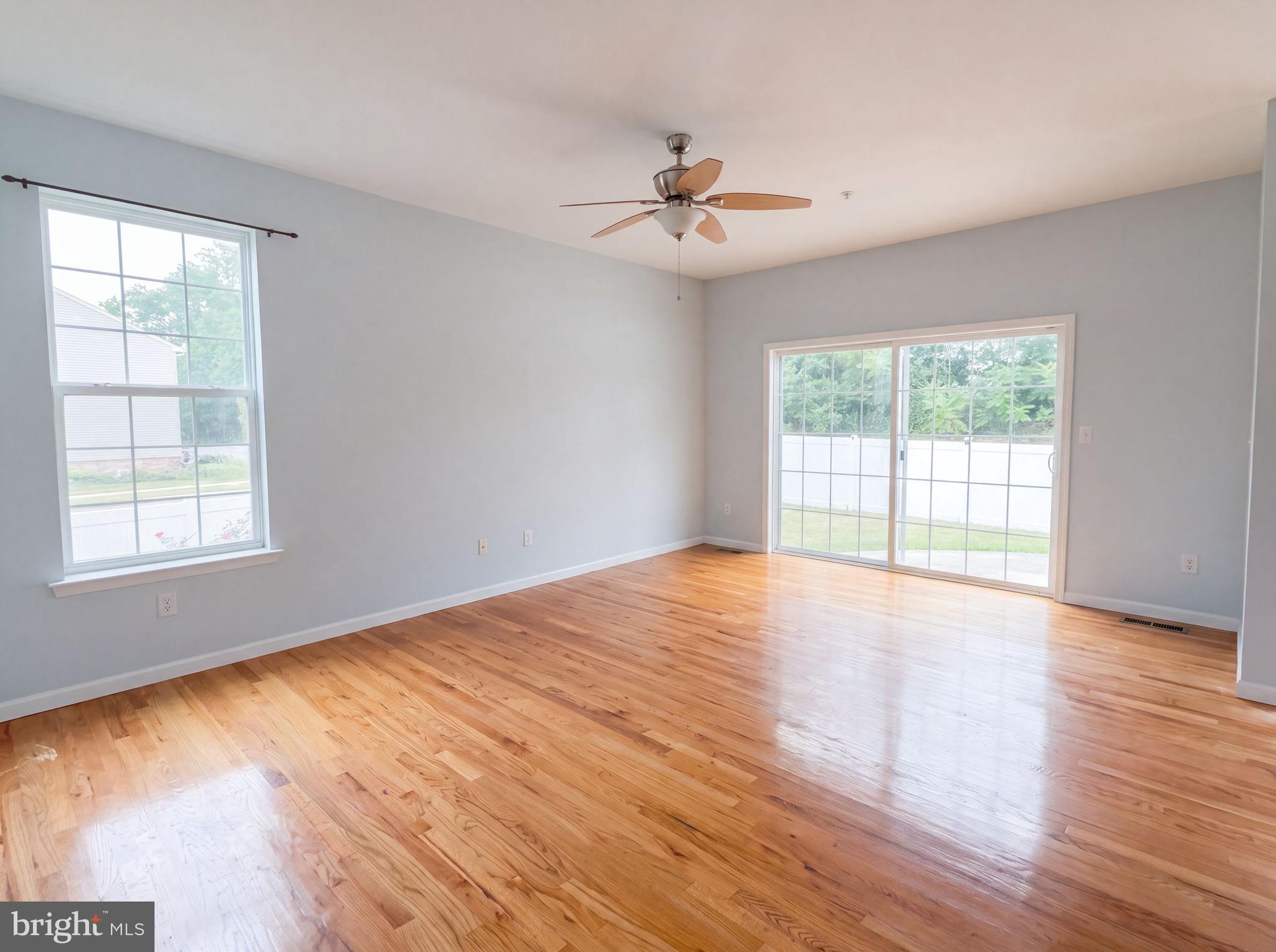 LAUREL FIELD - Residential
