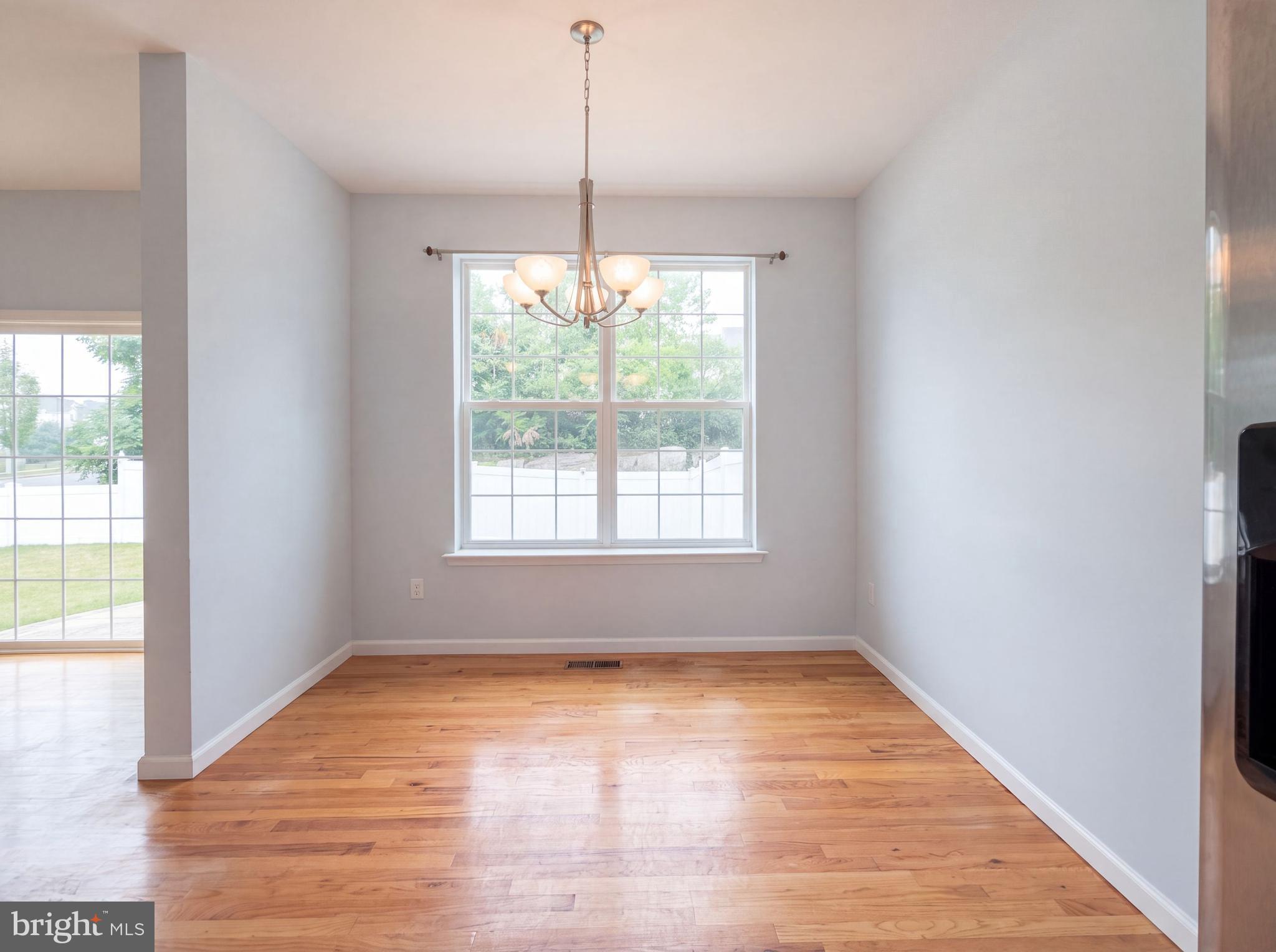 LAUREL FIELD - Residential