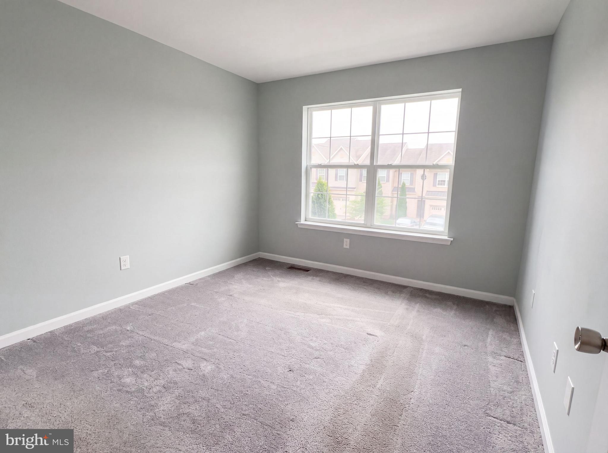 LAUREL FIELD - Residential