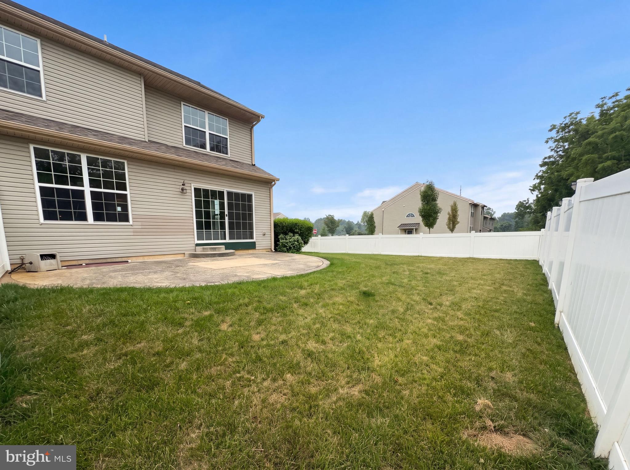 LAUREL FIELD - Residential