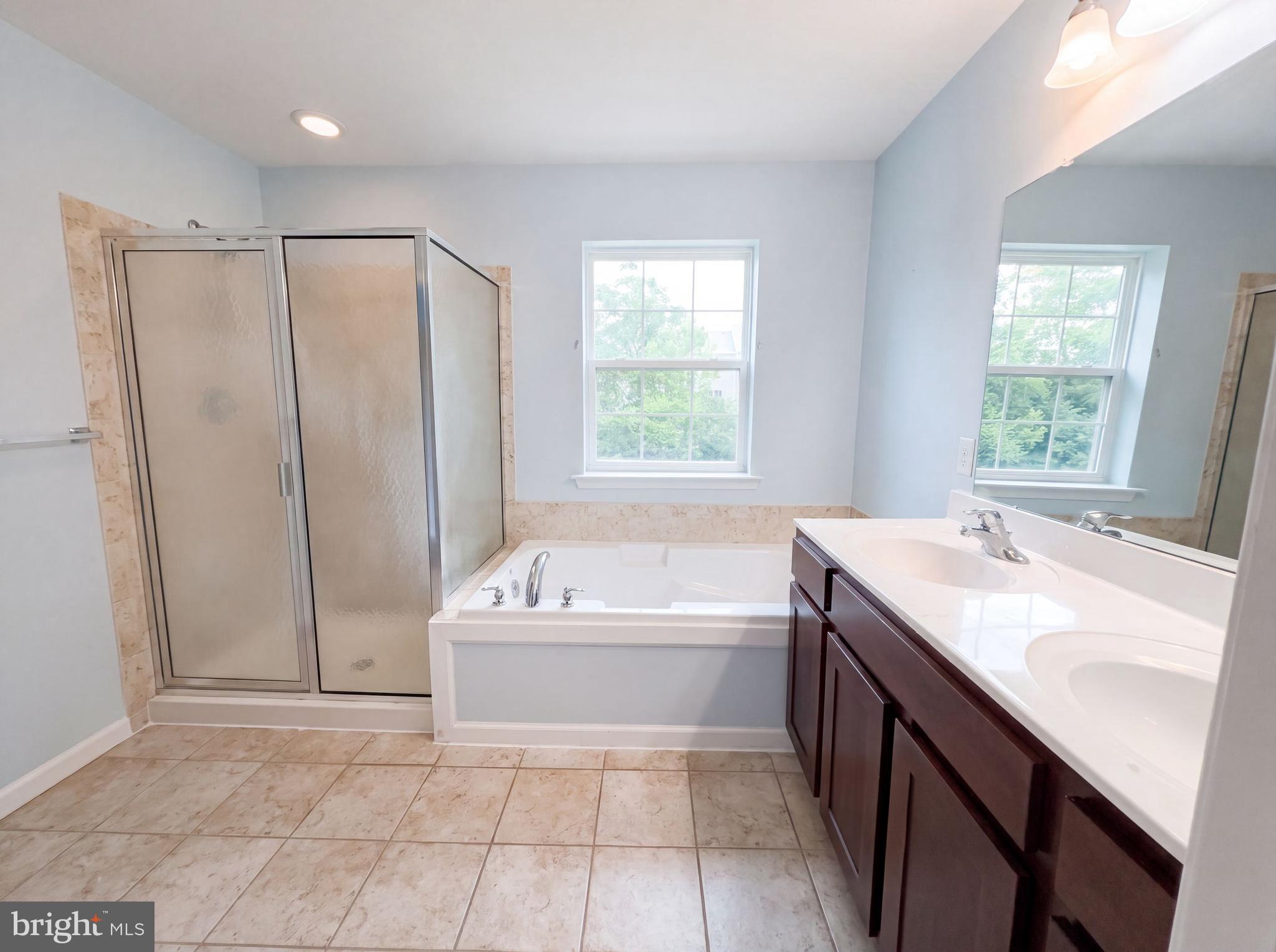 LAUREL FIELD - Residential