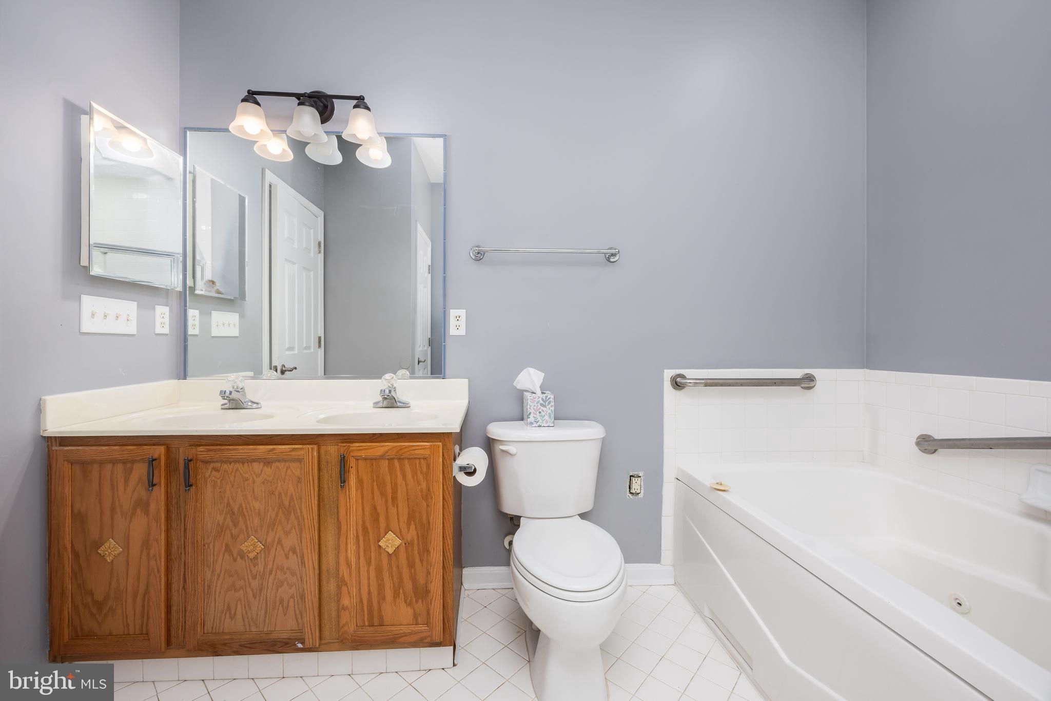WOOD CREEK GOLF COMM - Residential