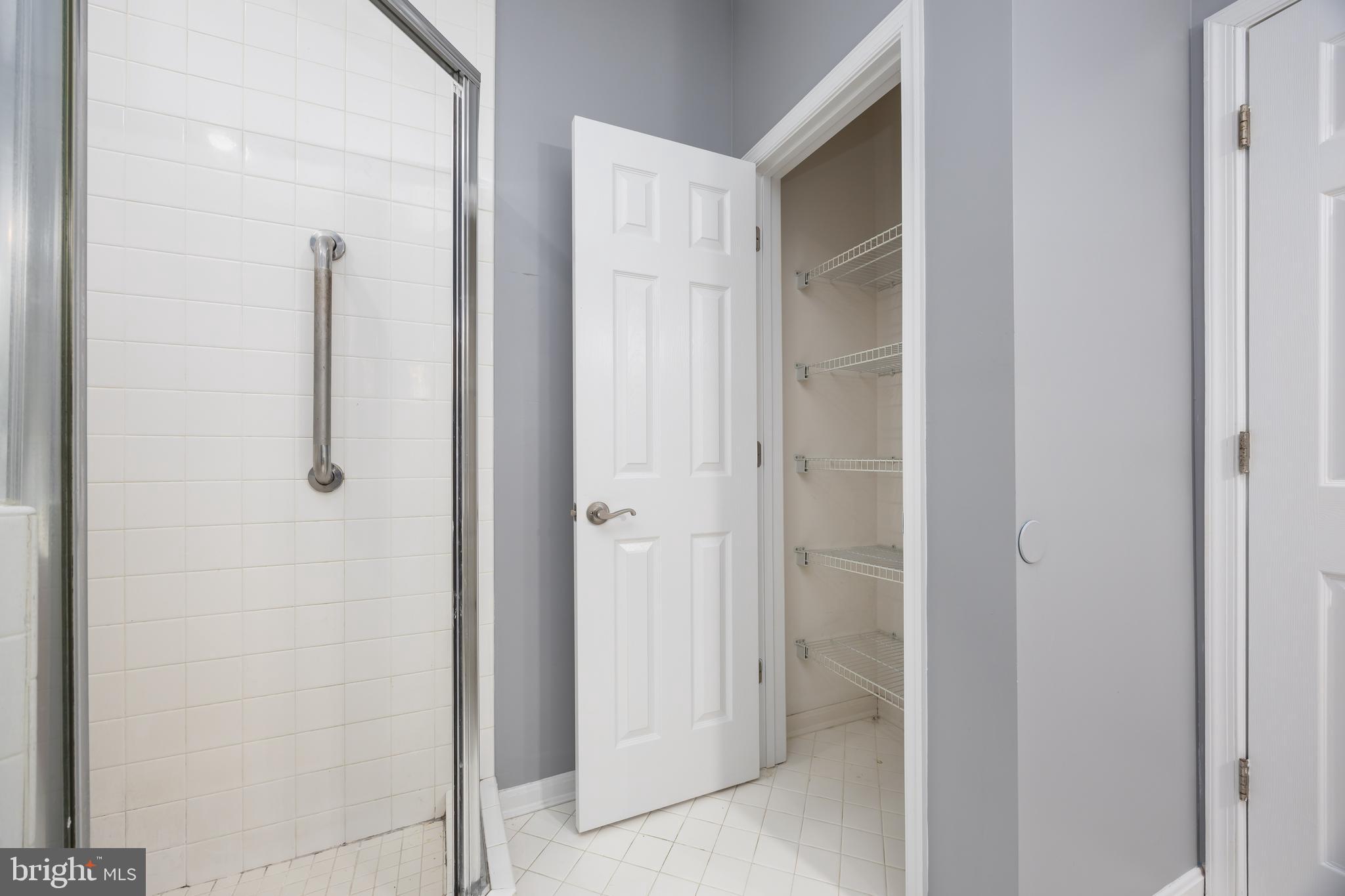 WOOD CREEK GOLF COMM - Residential
