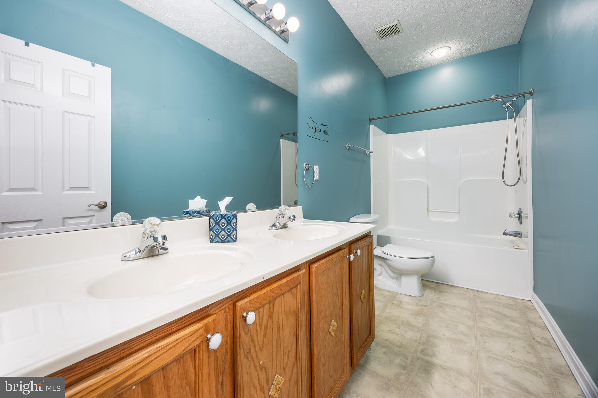 WOOD CREEK GOLF COMM - Residential