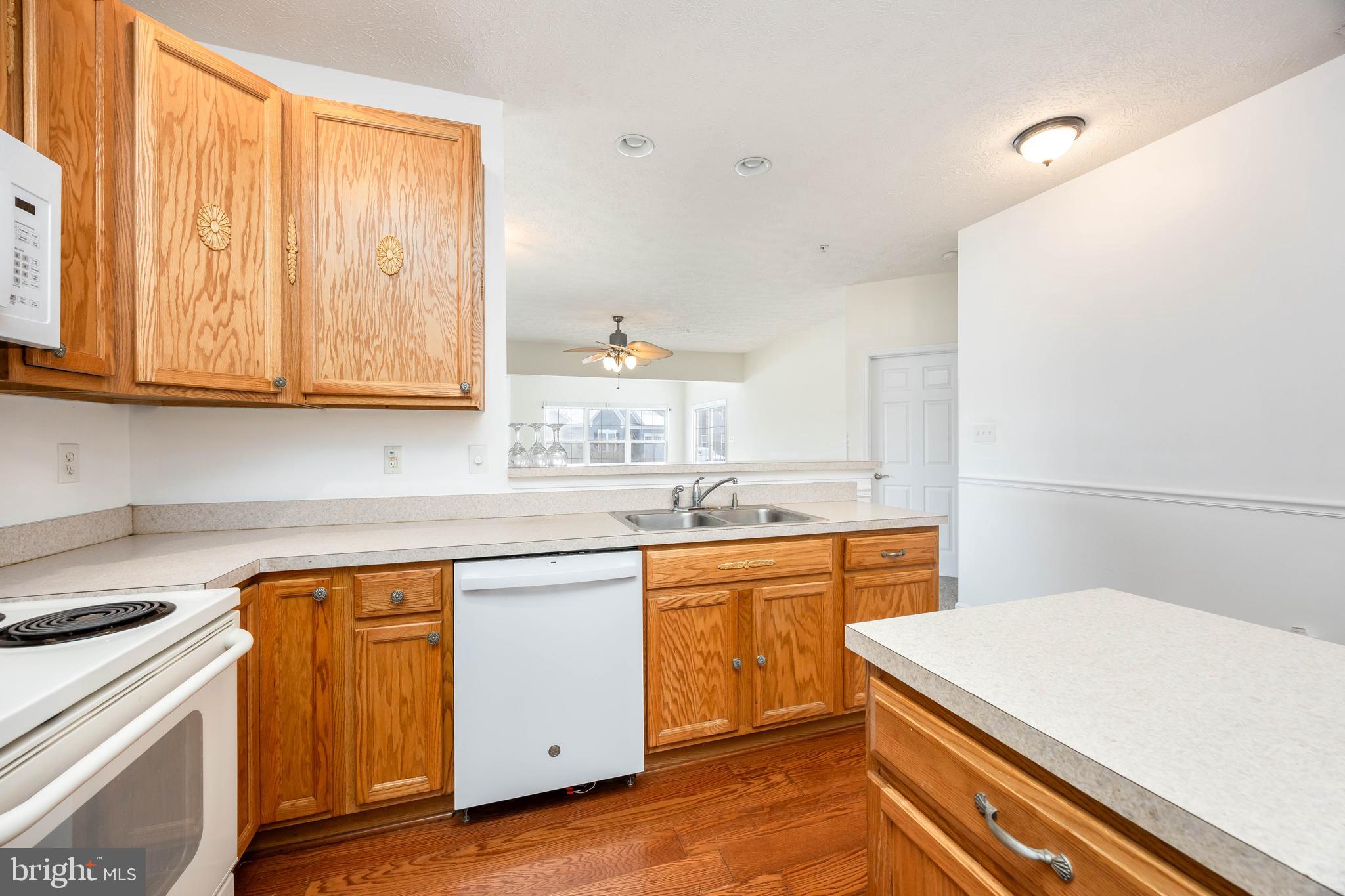 WOOD CREEK GOLF COMM - Residential