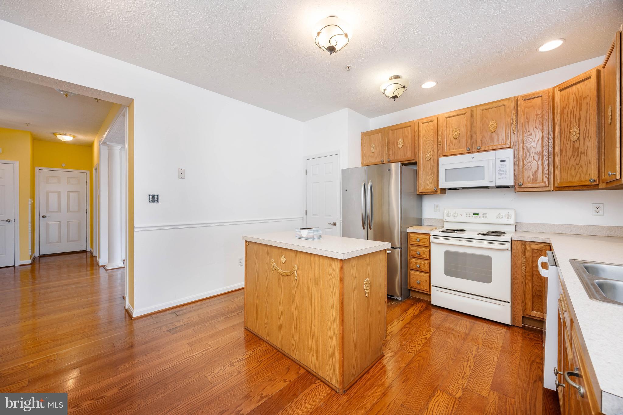 WOOD CREEK GOLF COMM - Residential