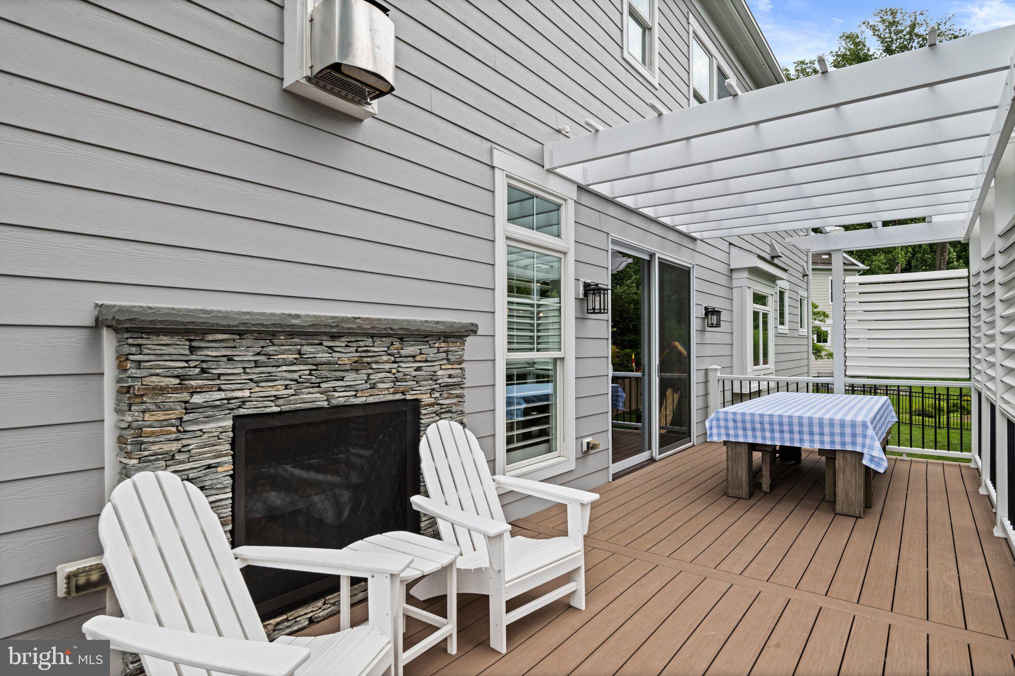 WESTBRIAR COUNTRY CLUB ESTATES - Residential