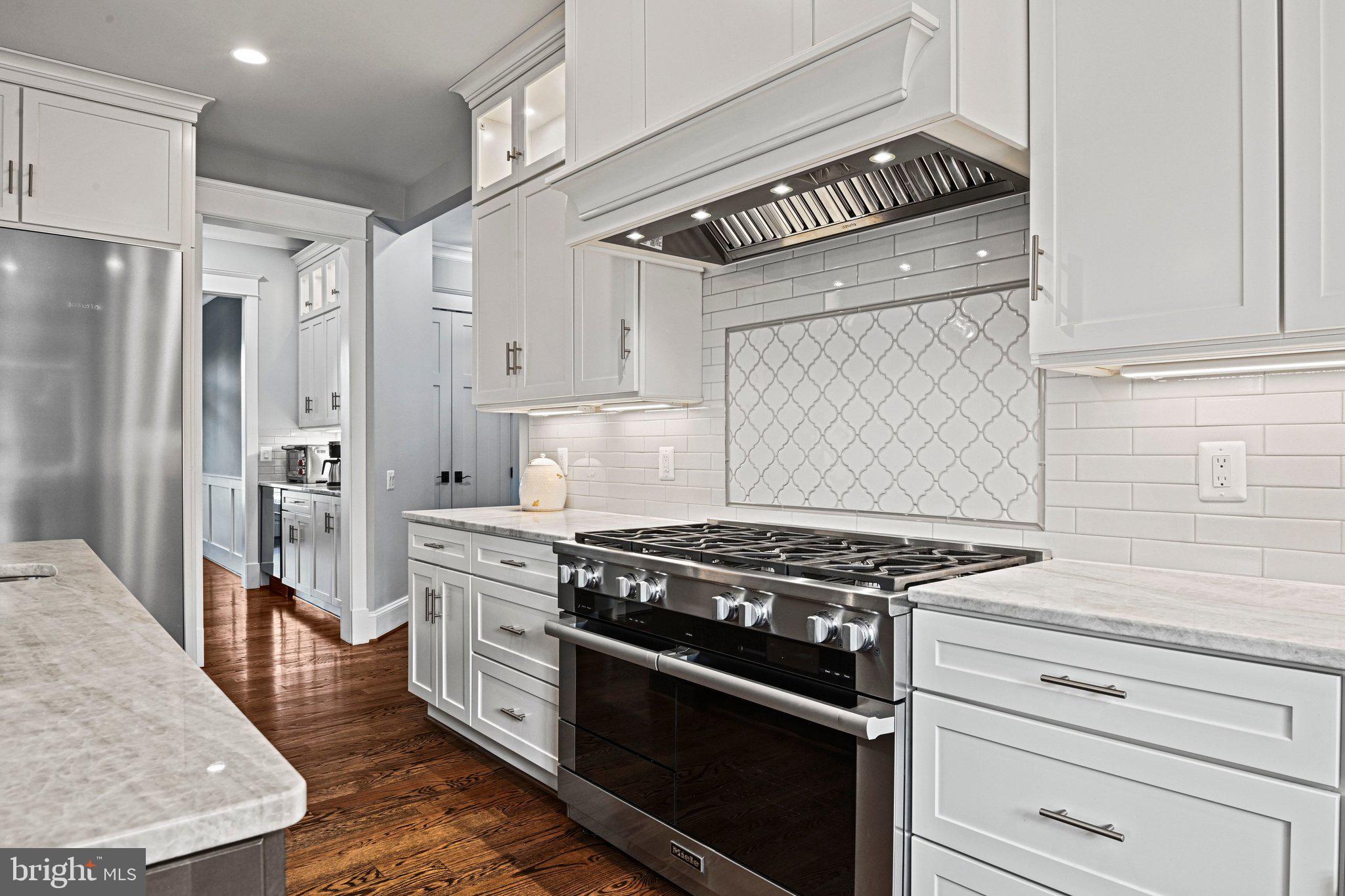 WESTBRIAR COUNTRY CLUB ESTATES - Residential
