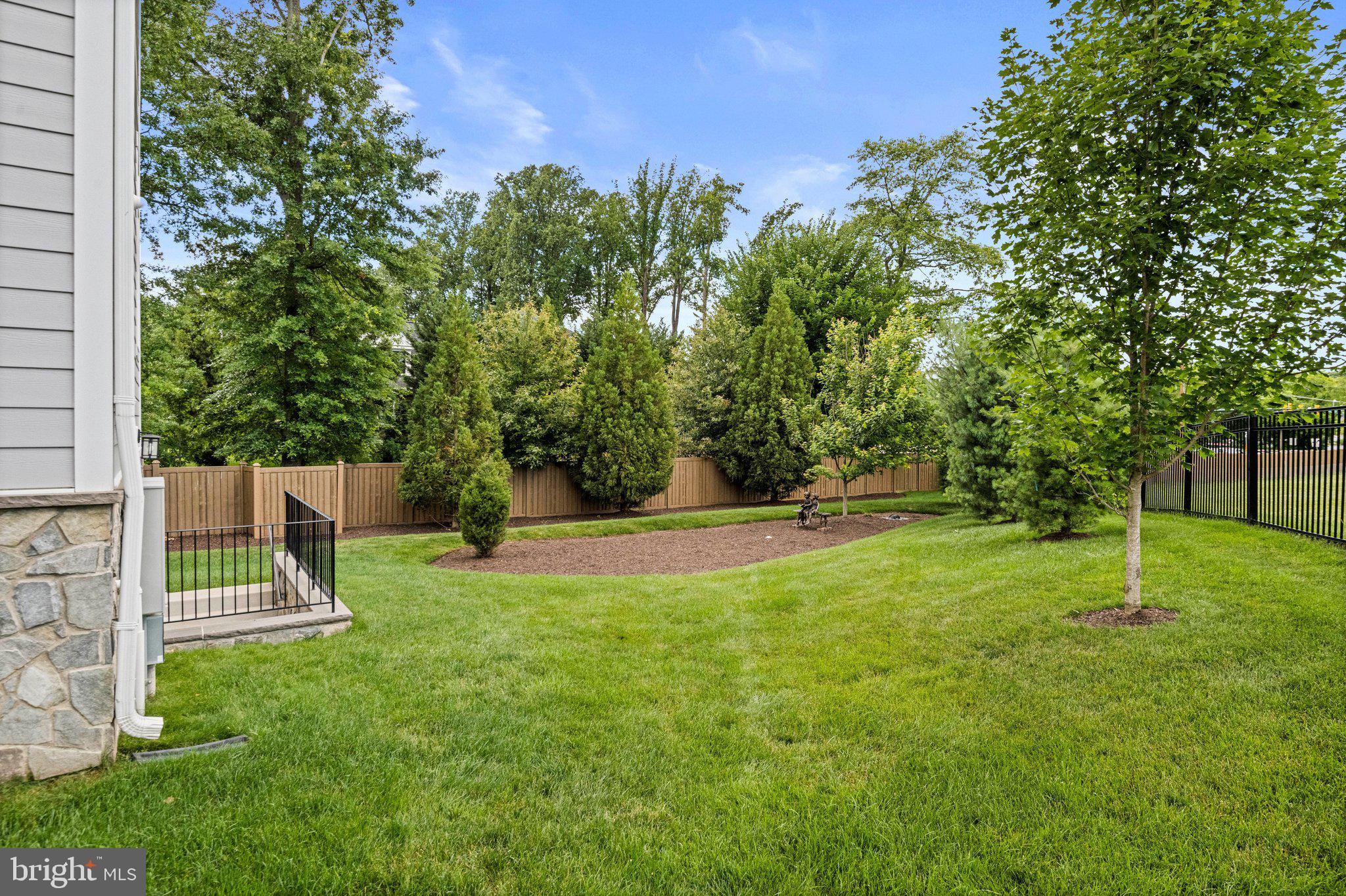 WESTBRIAR COUNTRY CLUB ESTATES - Residential