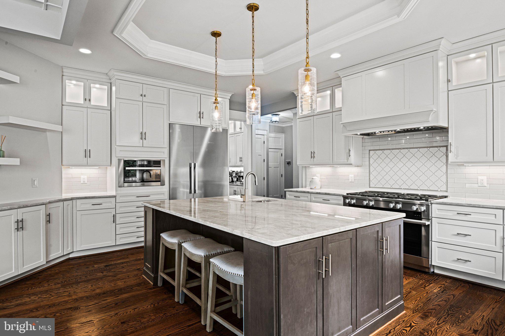 WESTBRIAR COUNTRY CLUB ESTATES - Residential
