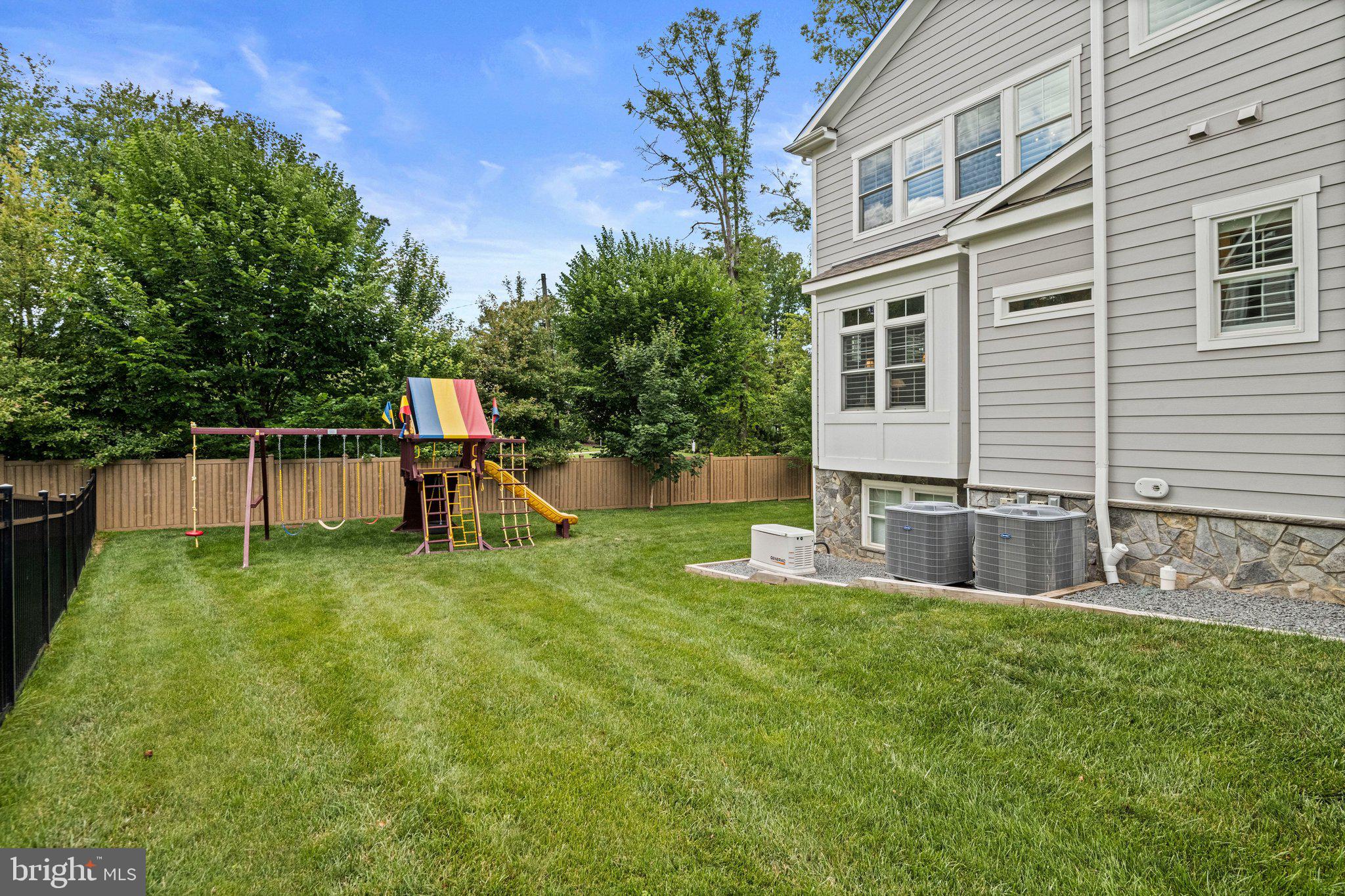 WESTBRIAR COUNTRY CLUB ESTATES - Residential