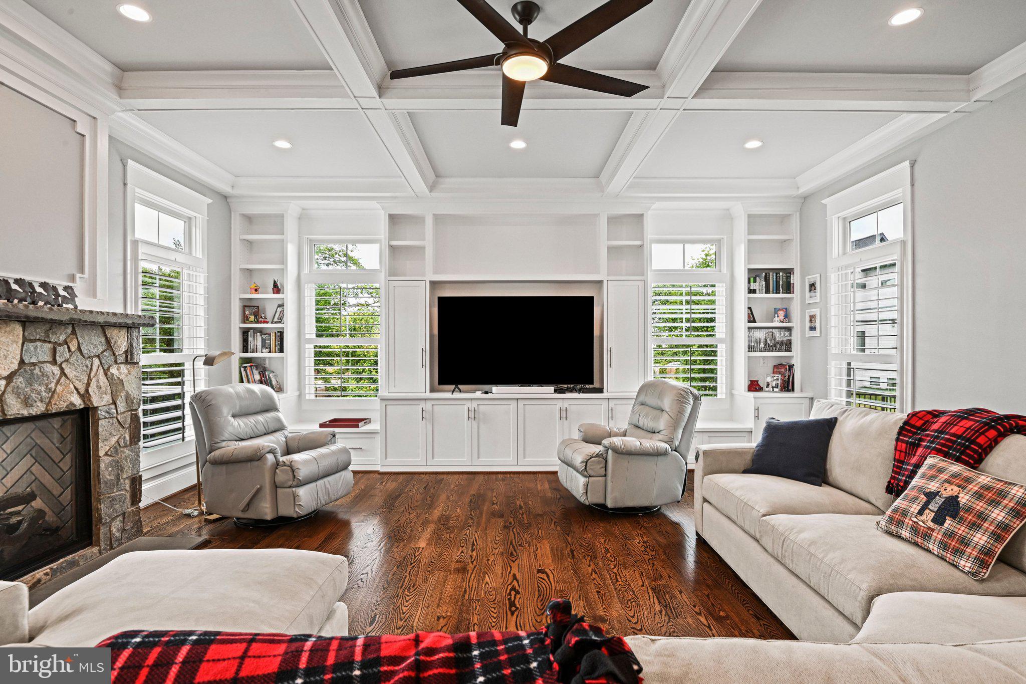 WESTBRIAR COUNTRY CLUB ESTATES - Residential