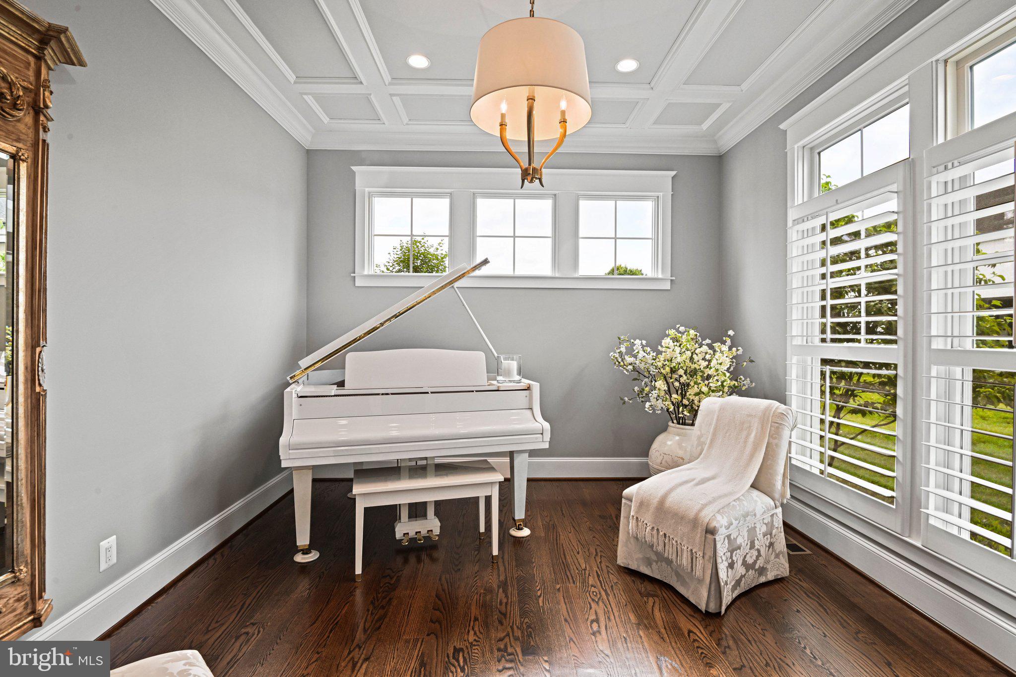 WESTBRIAR COUNTRY CLUB ESTATES - Residential