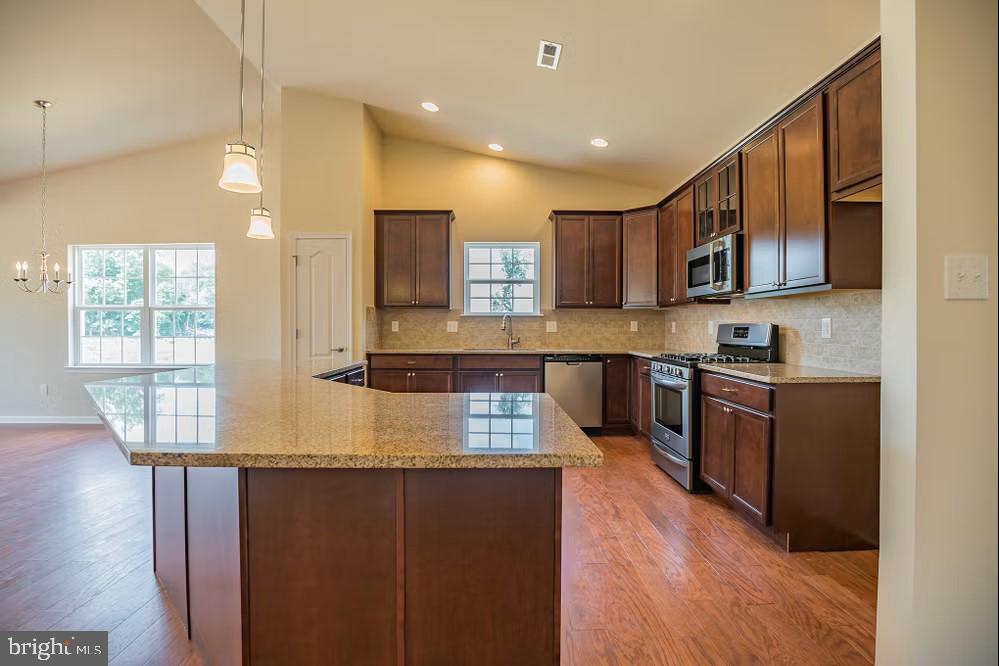 CHESAPEAKE HAVEN - Residential