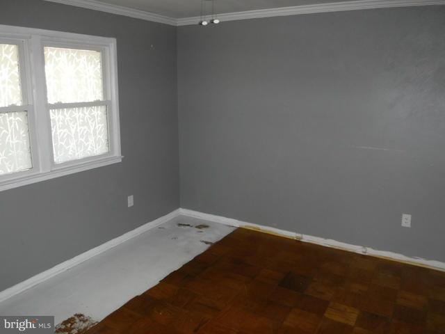 NORTHAMPTON - Residential