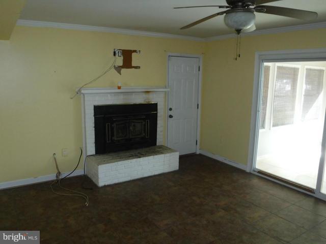 NORTHAMPTON - Residential