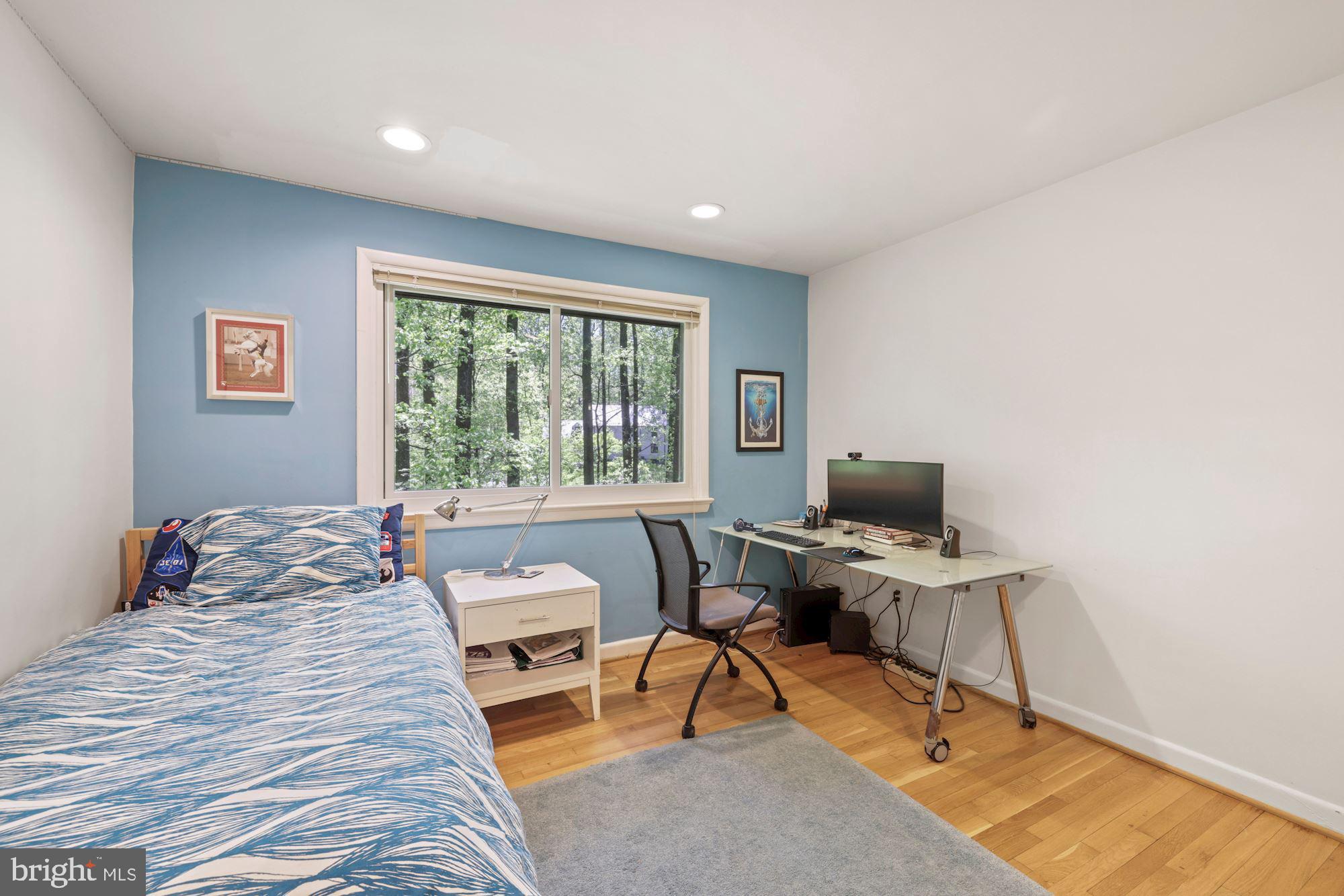 BANNOCKBURN HEIGHTS - Residential