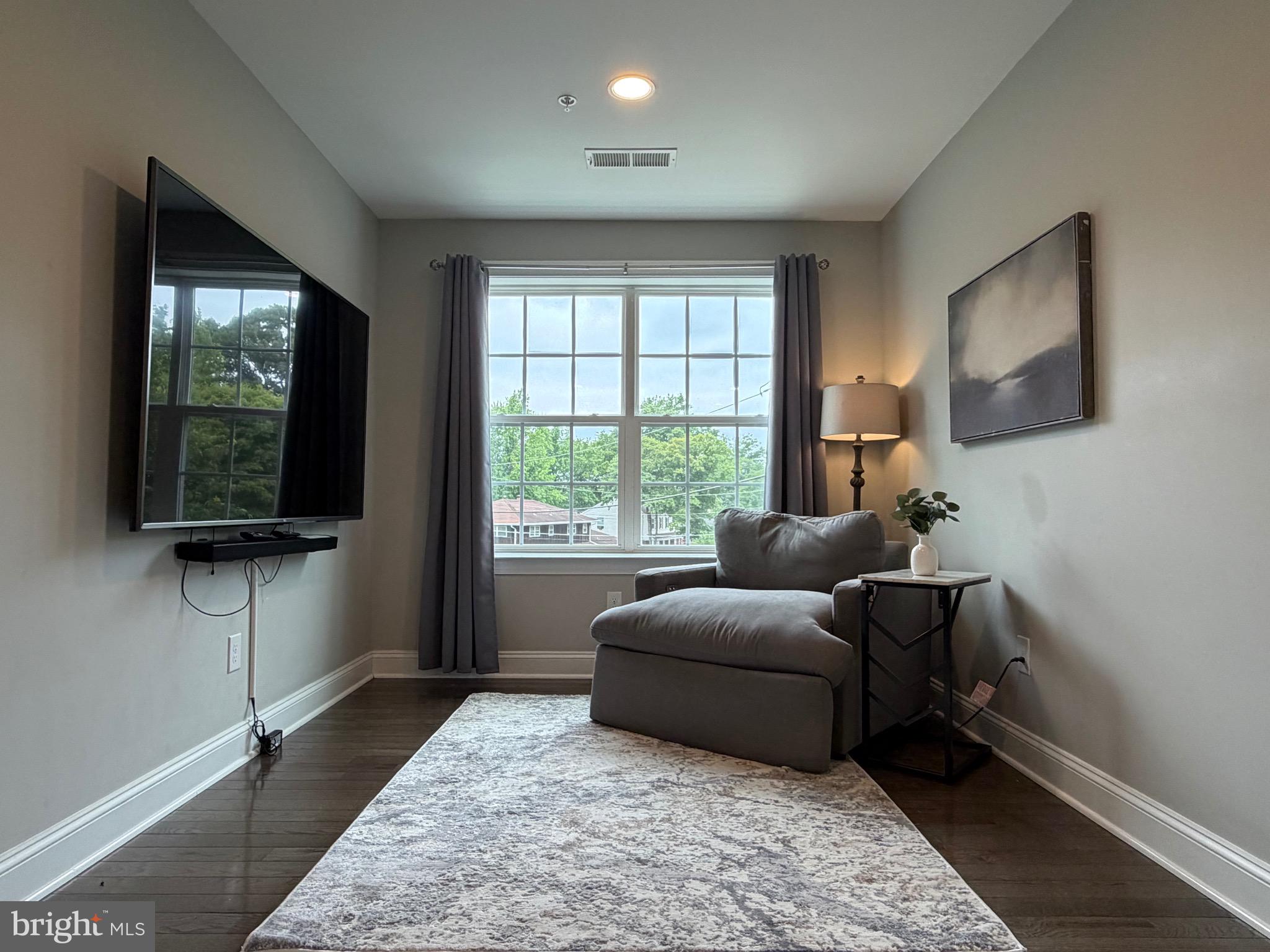 TANTALLON ON THE POTOMAC - Residential