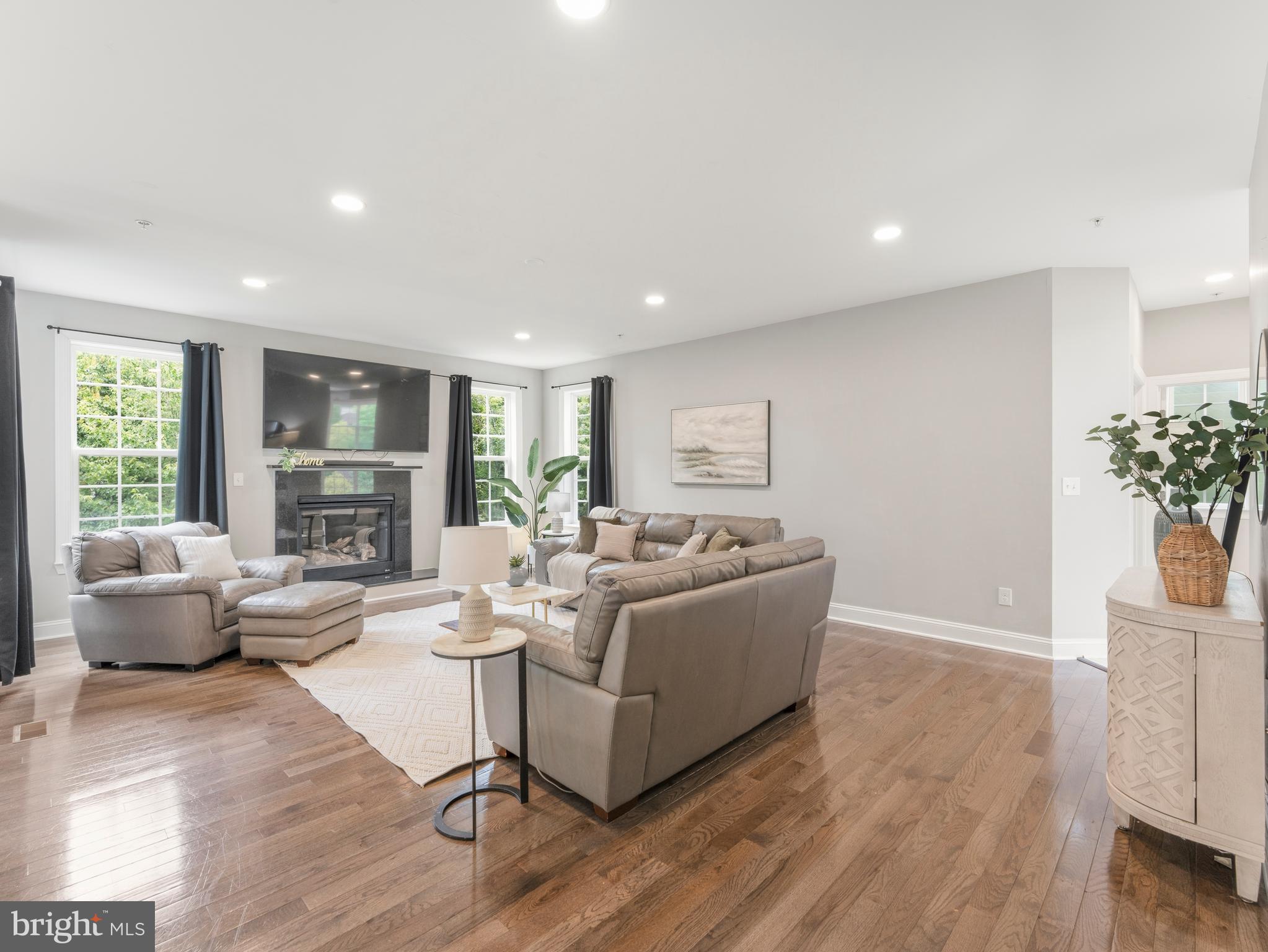TANTALLON ON THE POTOMAC - Residential