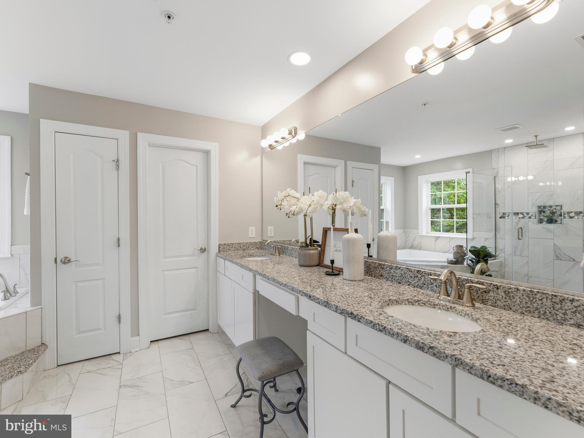 TANTALLON ON THE POTOMAC - Residential
