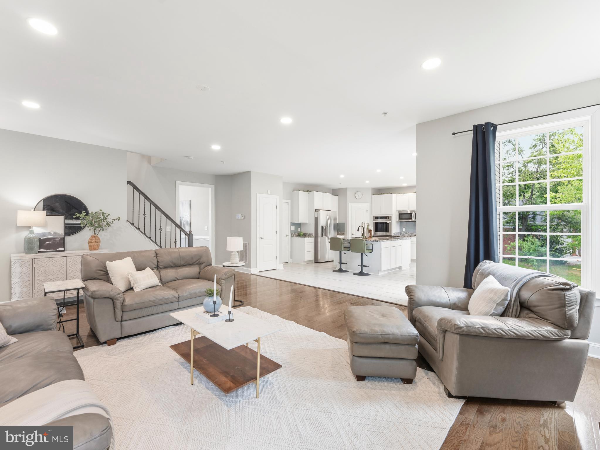 TANTALLON ON THE POTOMAC - Residential