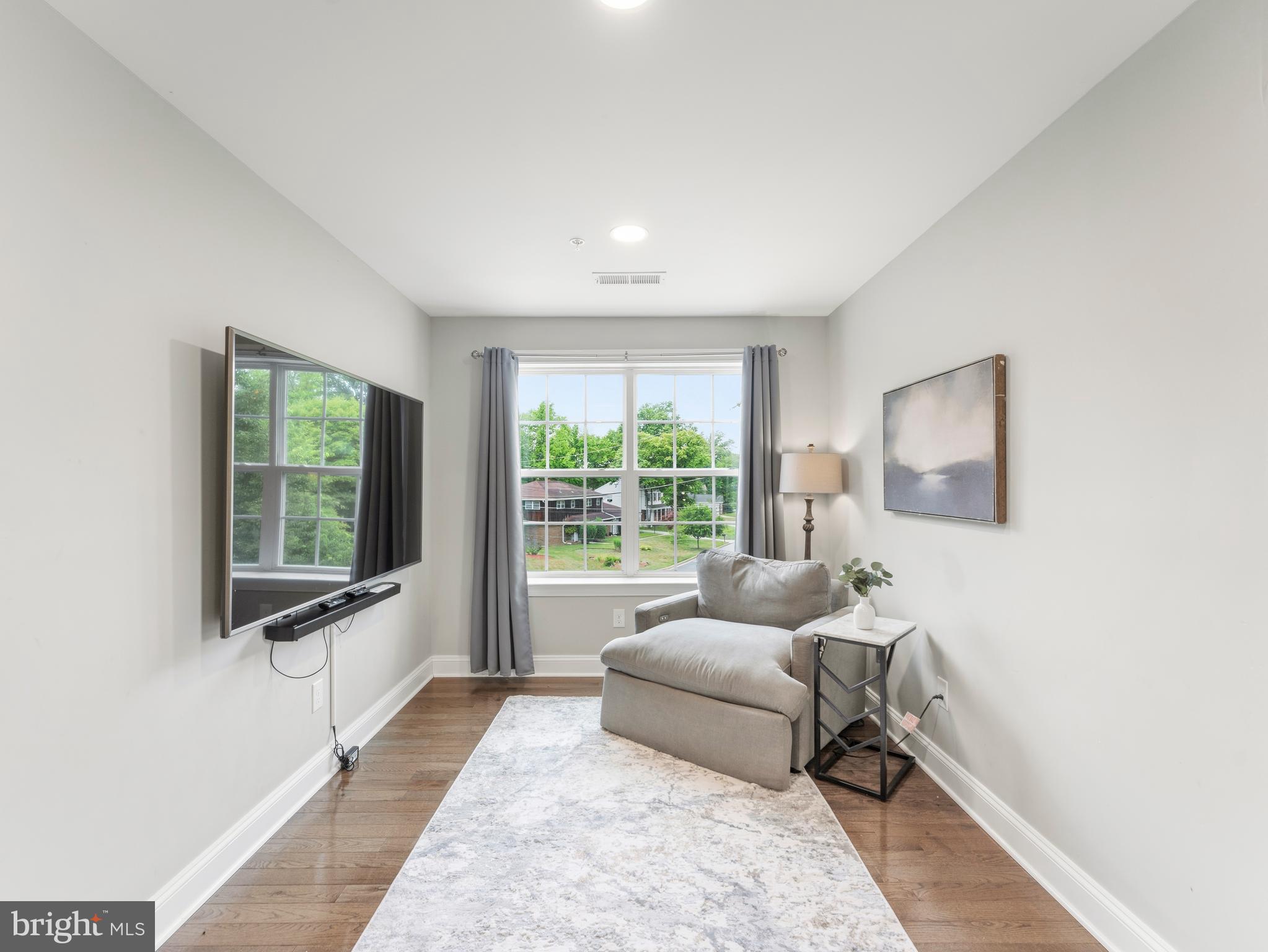 TANTALLON ON THE POTOMAC - Residential