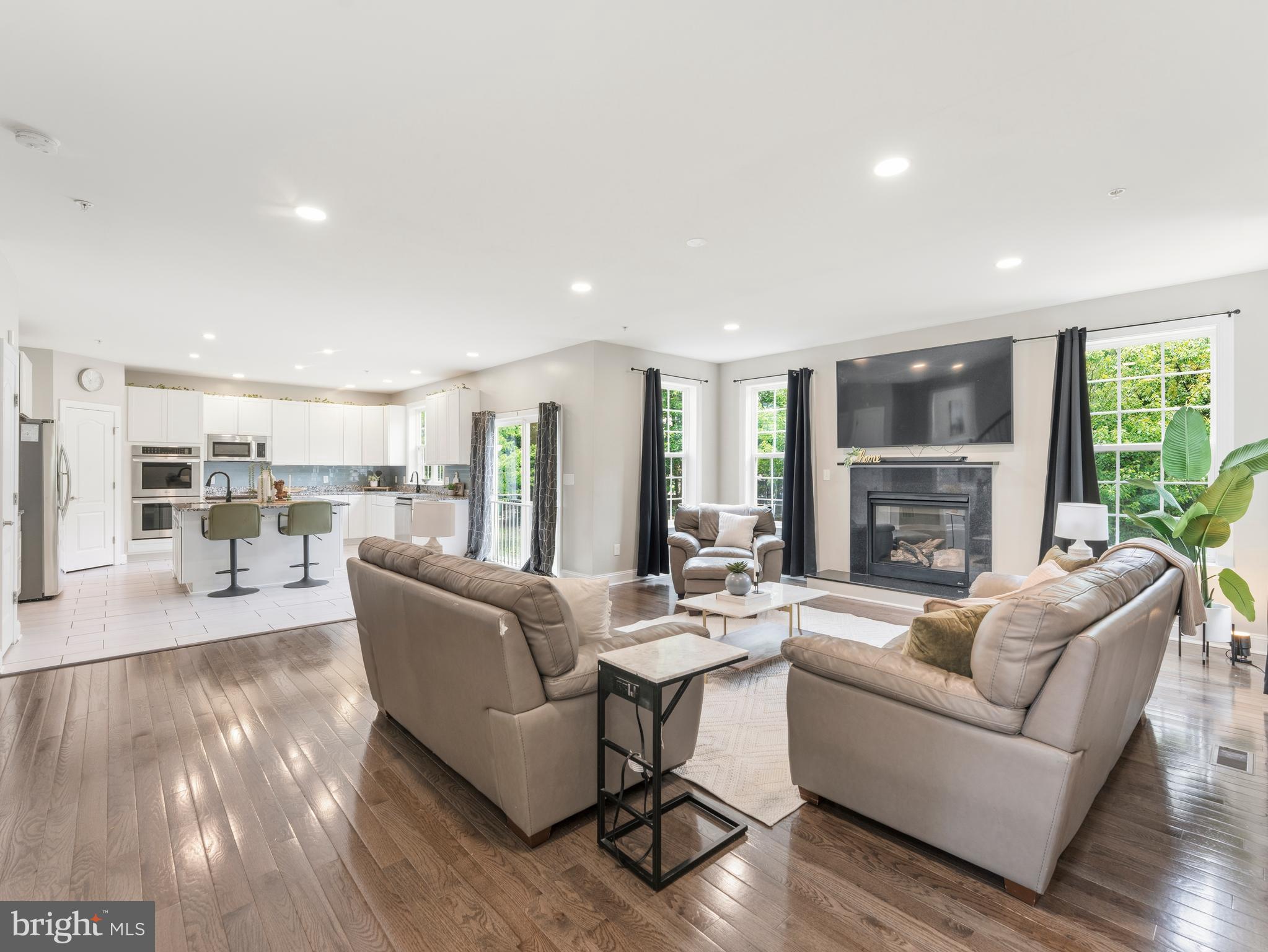 TANTALLON ON THE POTOMAC - Residential