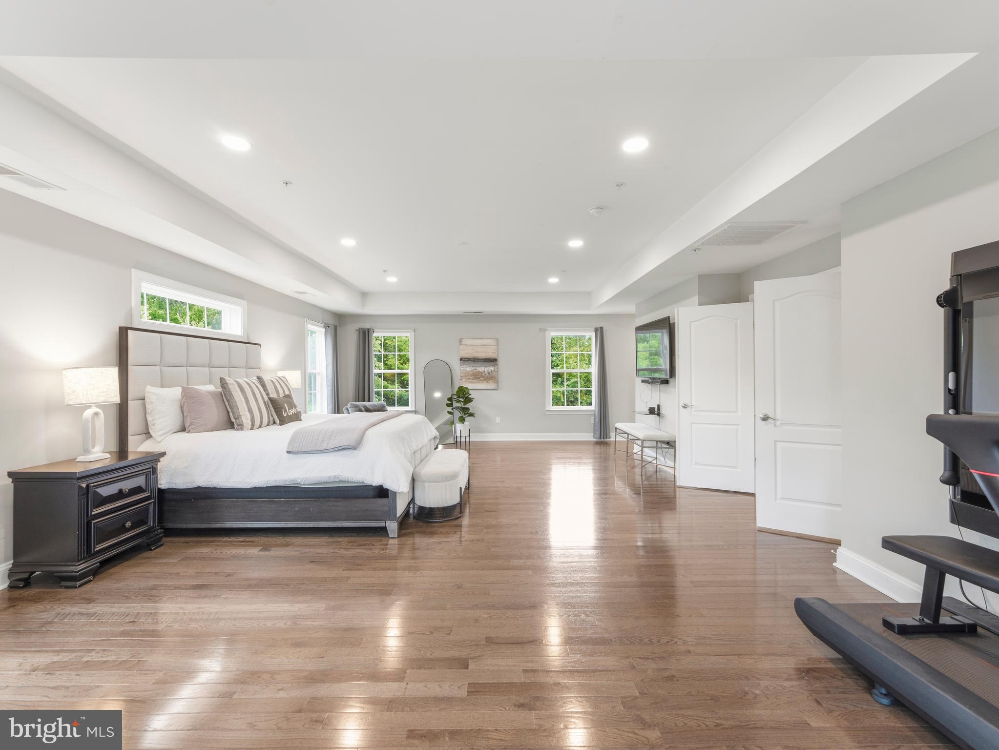 TANTALLON ON THE POTOMAC - Residential