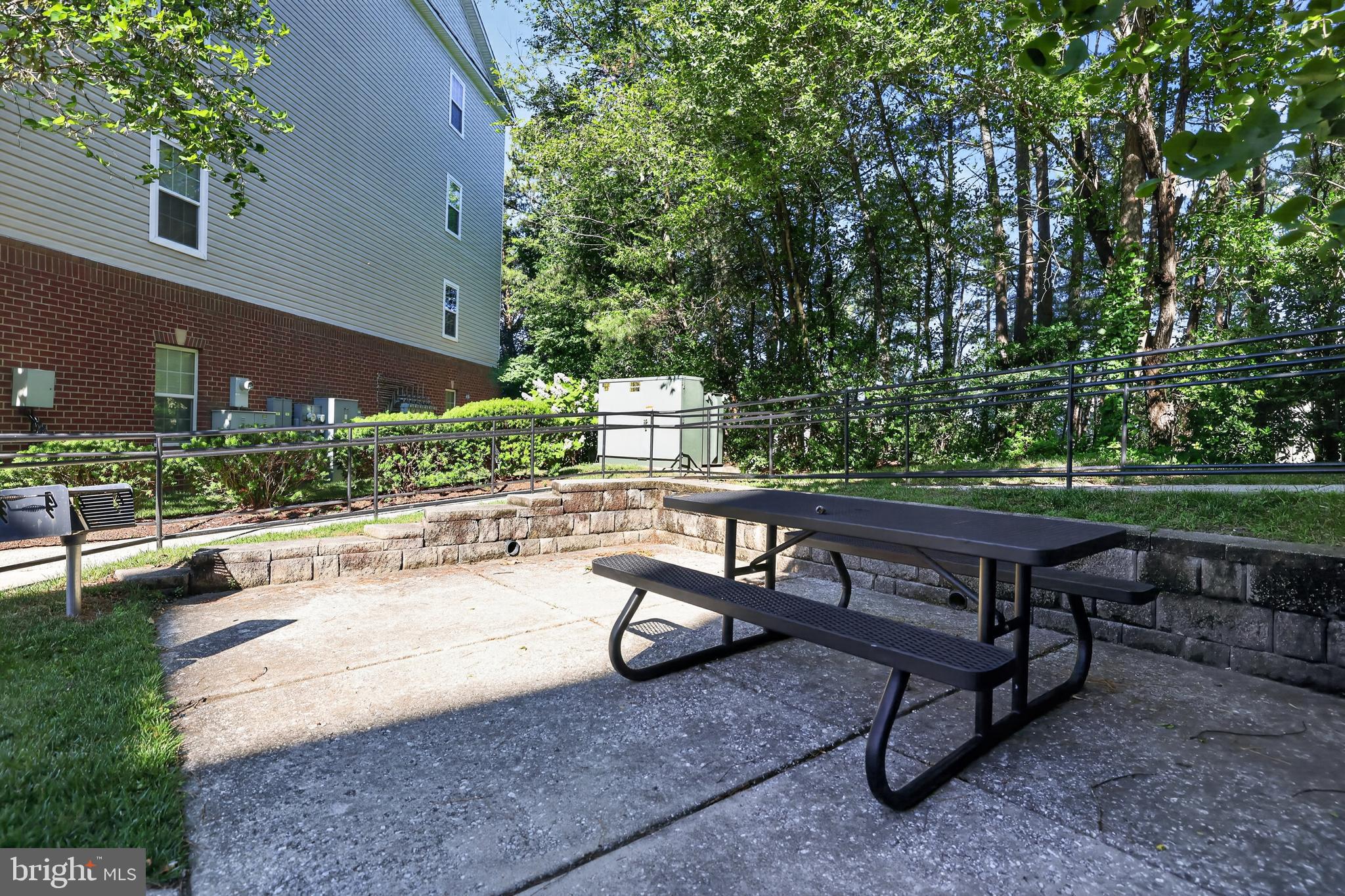 STONEY RUN - Residential