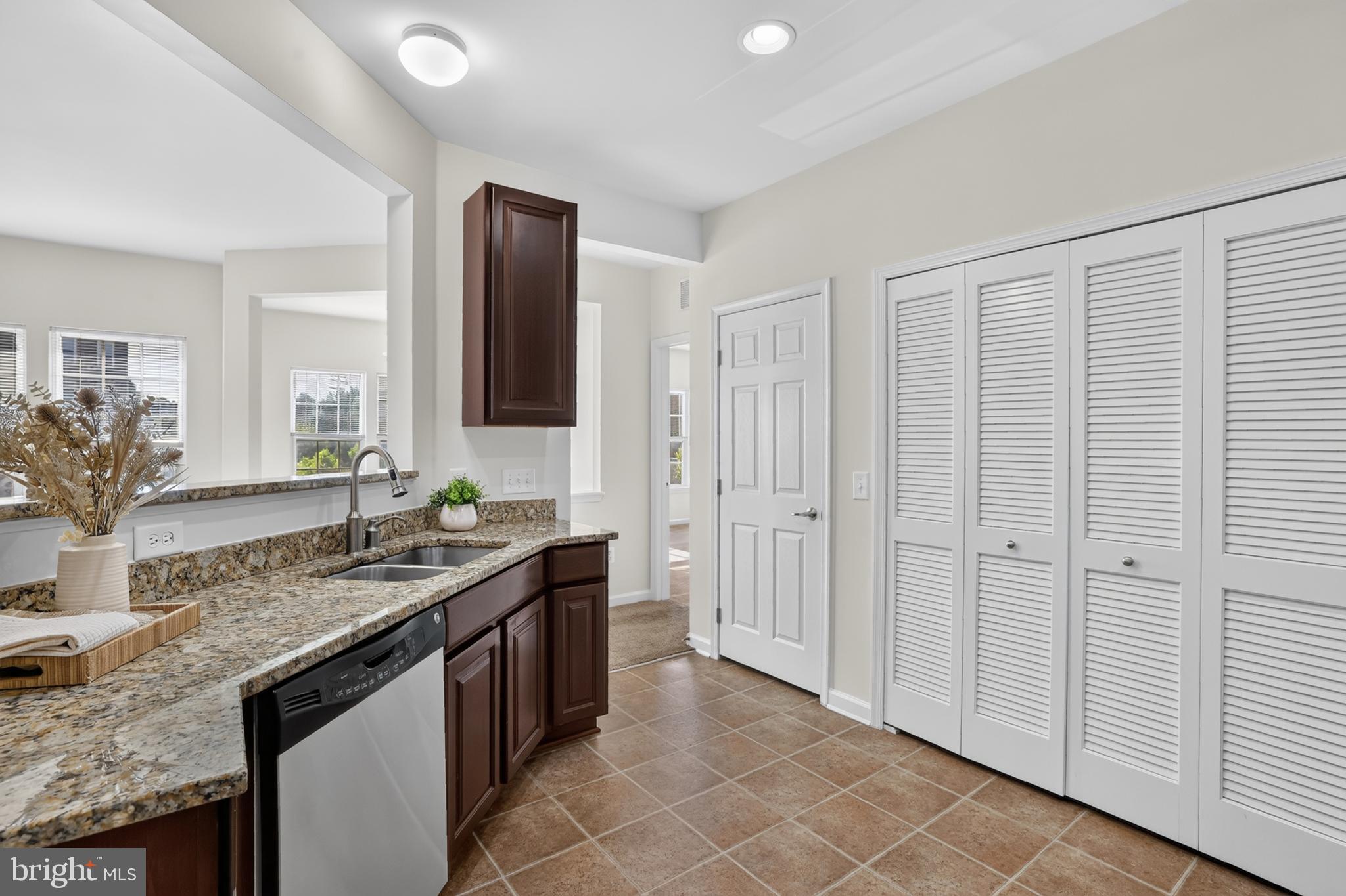 STONEY RUN - Residential