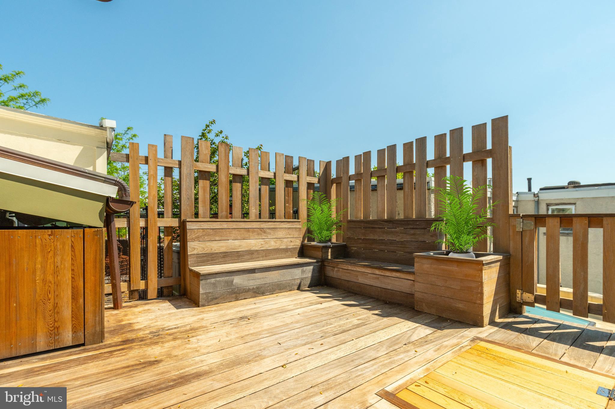 ART MUSEUM AREA - Residential