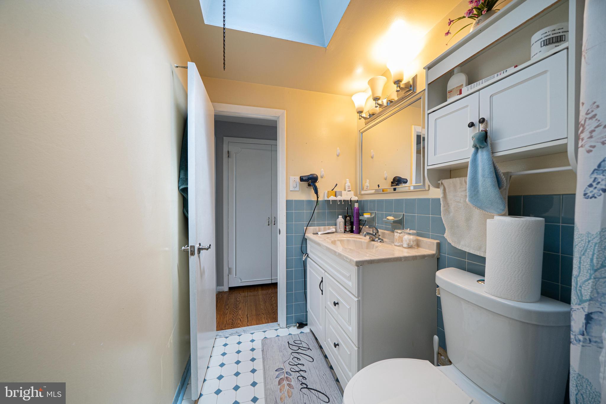 FOX CHASE - Residential