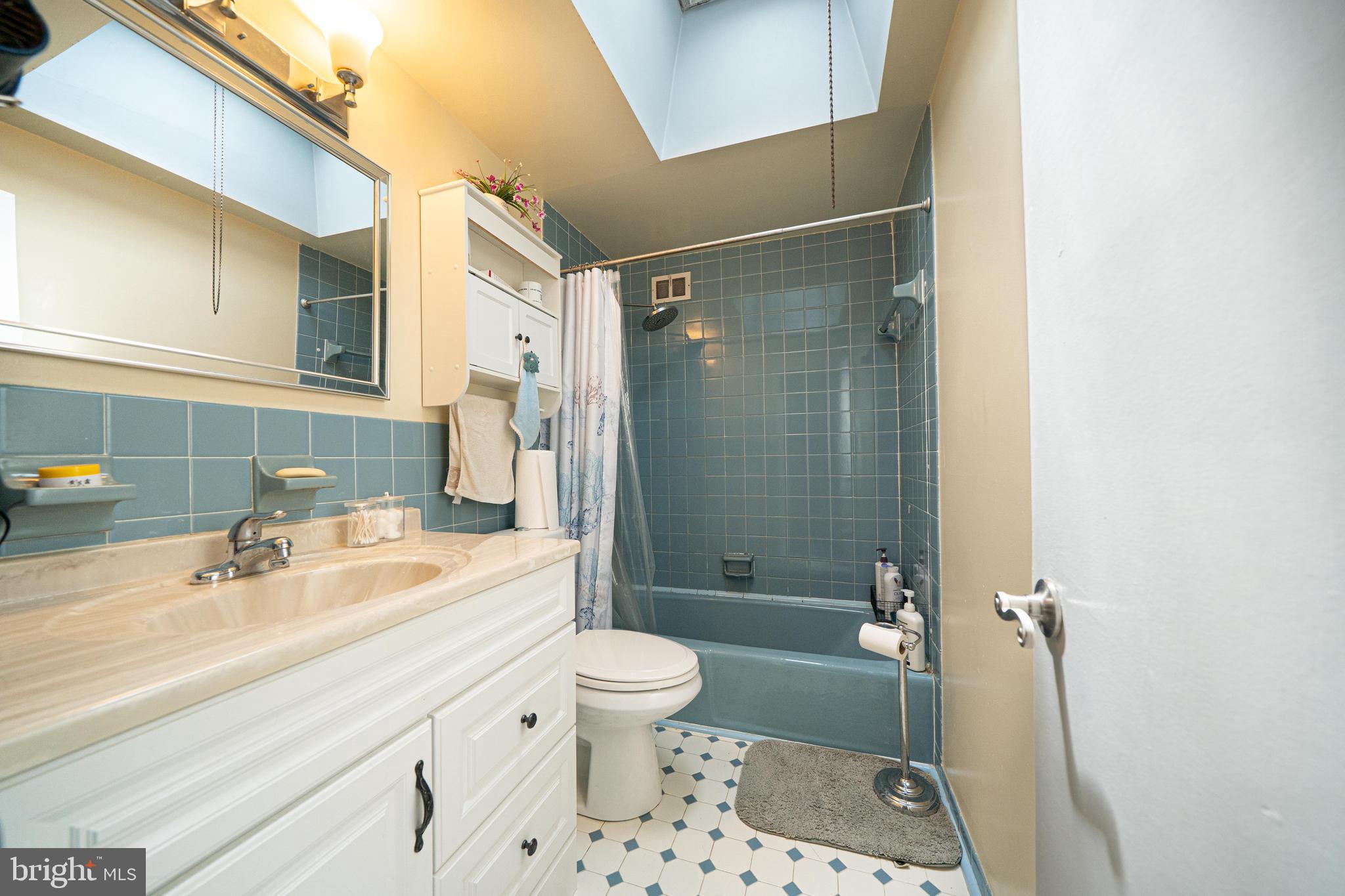 FOX CHASE - Residential