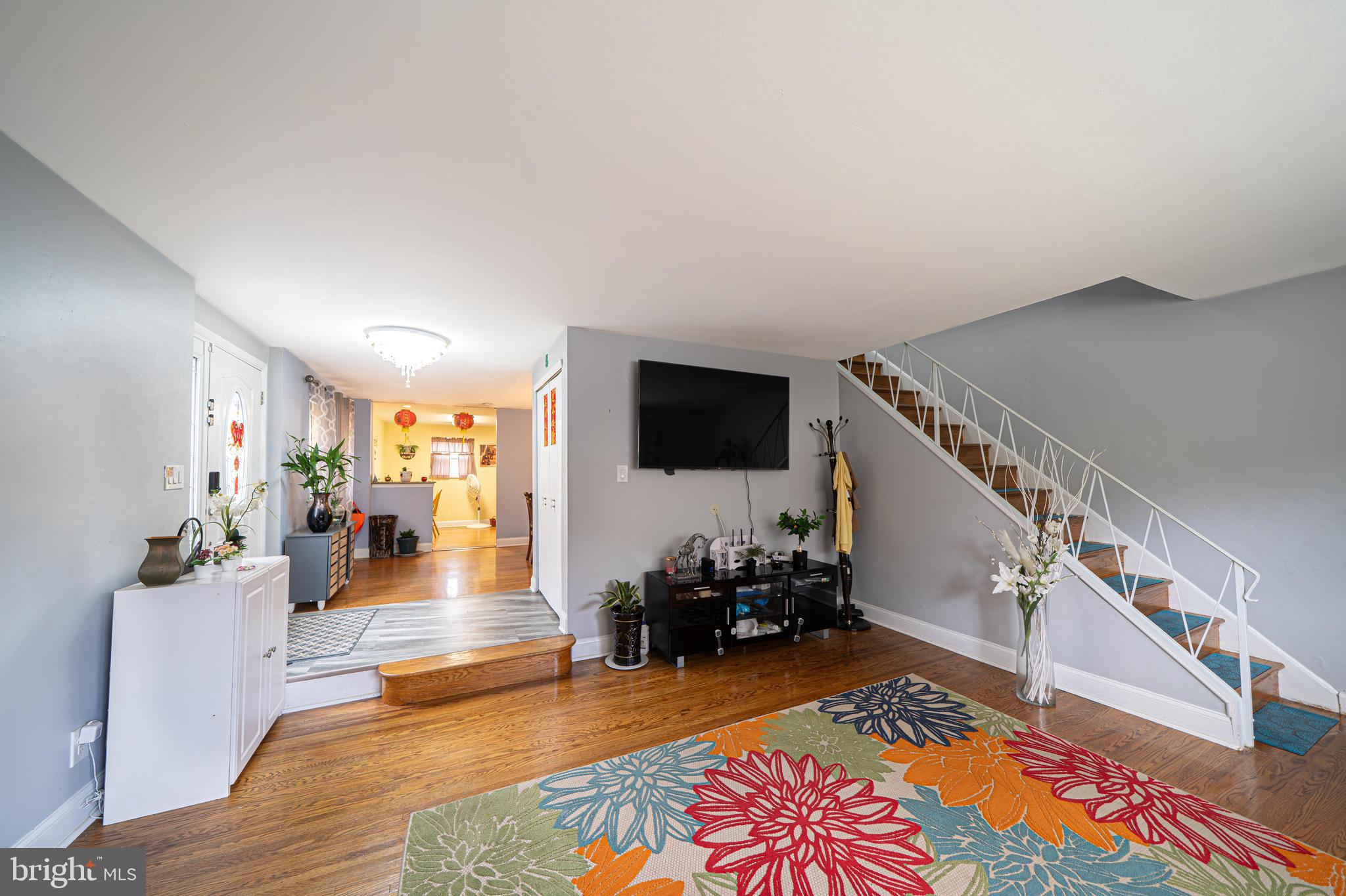 FOX CHASE - Residential