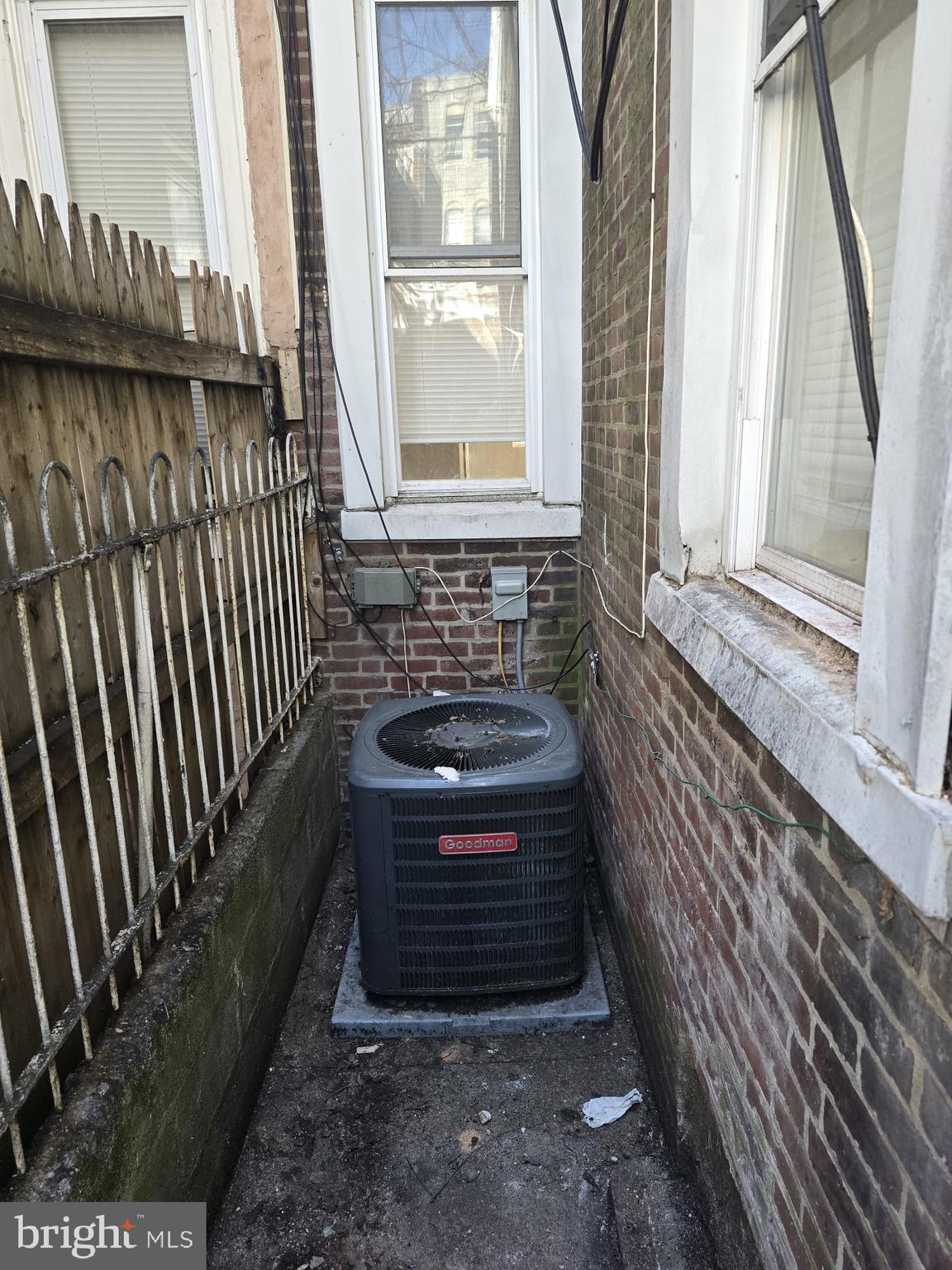 KENSINGTON - Residential Lease