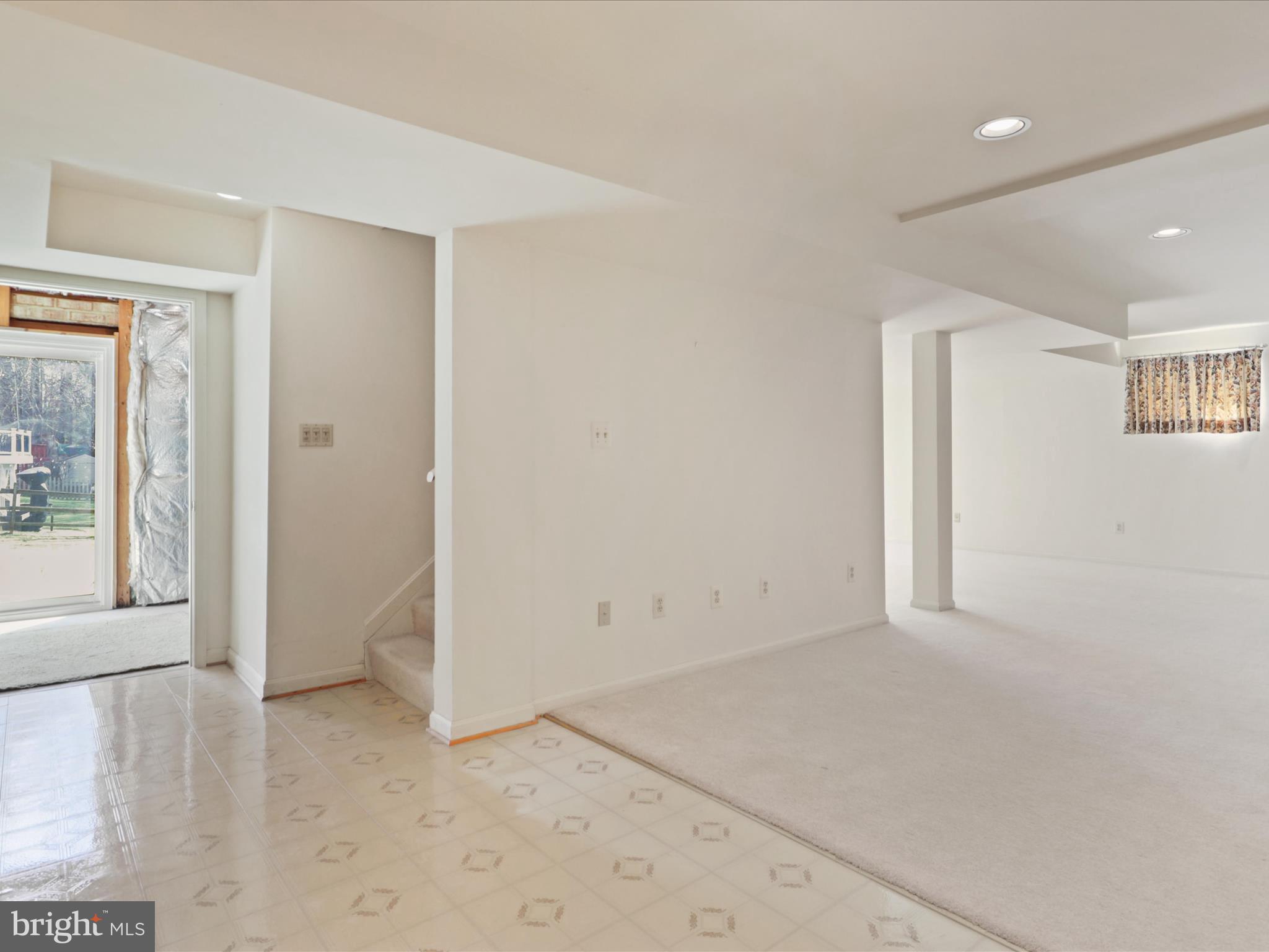 SIGNAL HILL - Residential