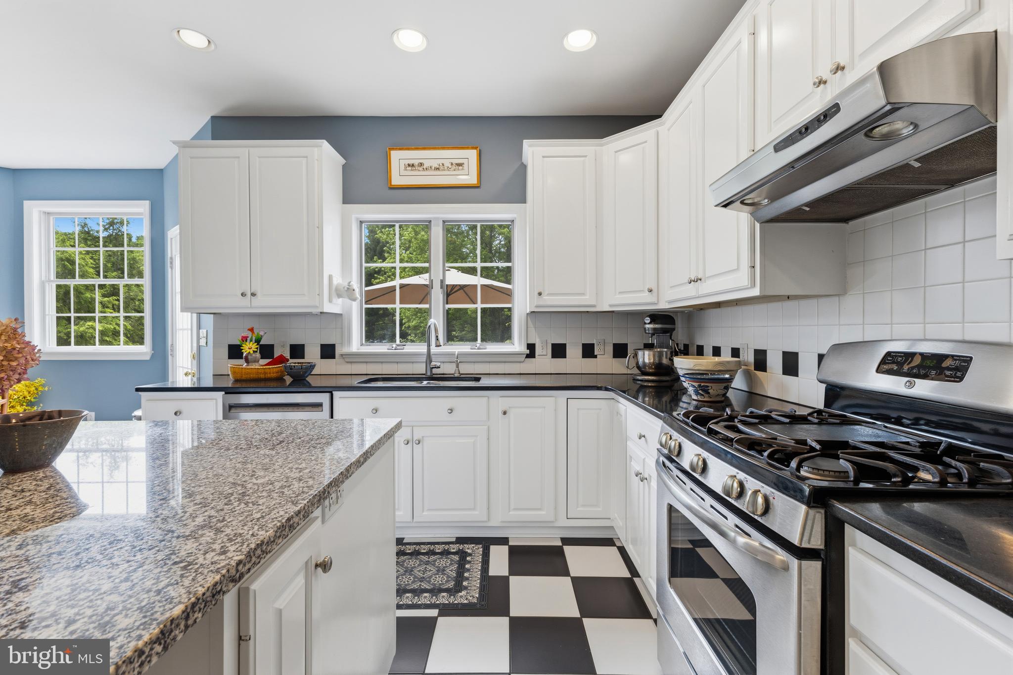 SAYBROOK - Residential