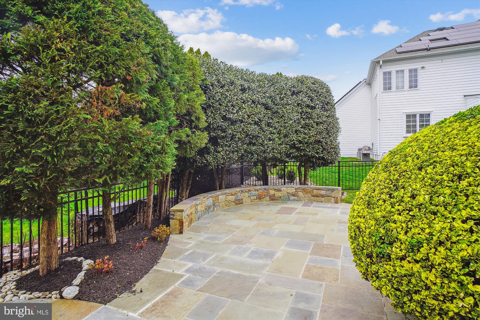 FALLSGROVE - Residential