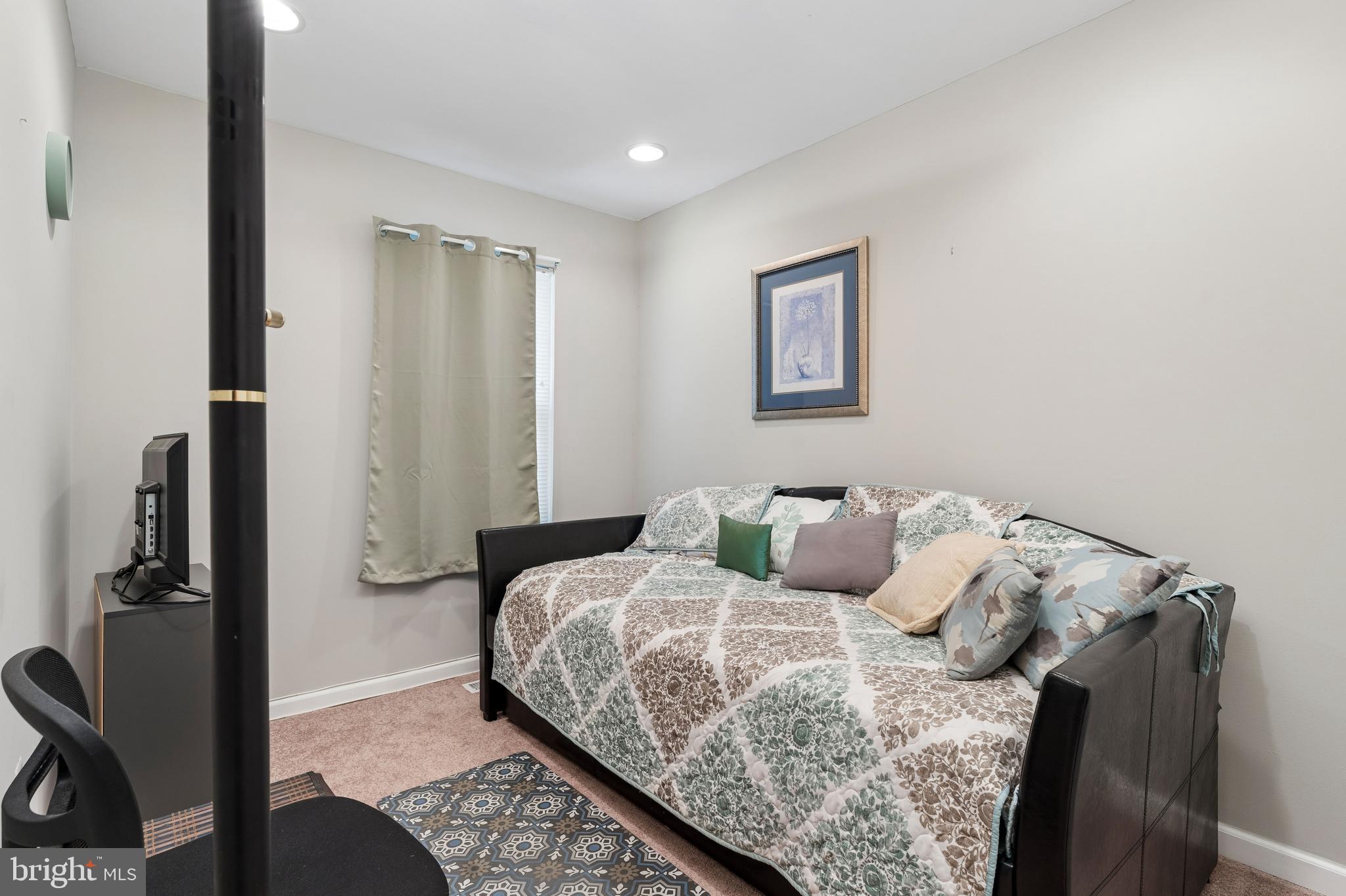 FORESTVILLE PARK - Residential