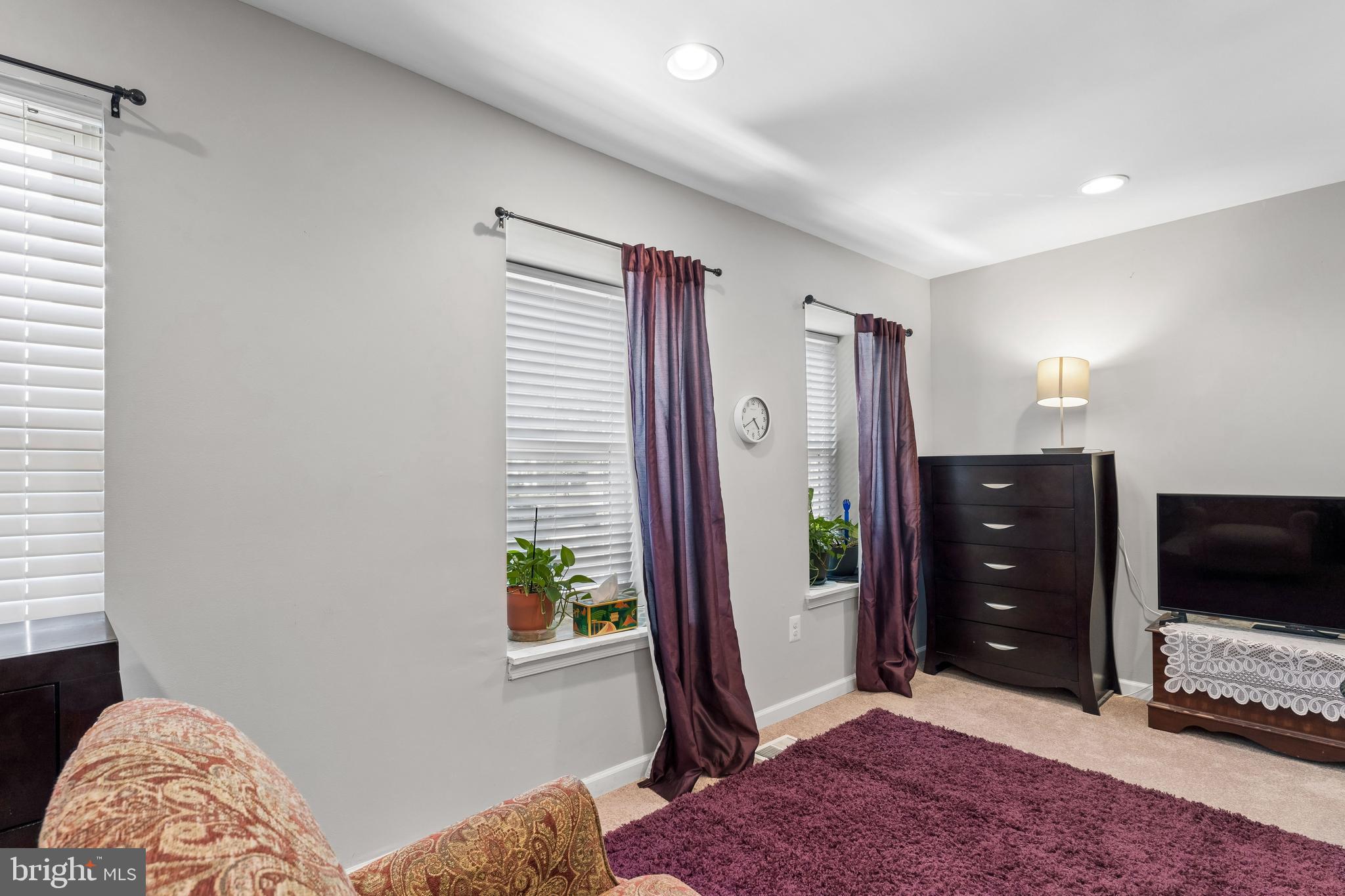 FORESTVILLE PARK - Residential