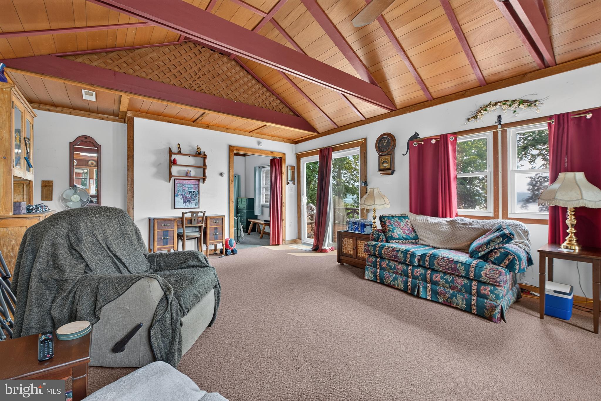LONG LEVEL - LAKE CLARKE - Residential