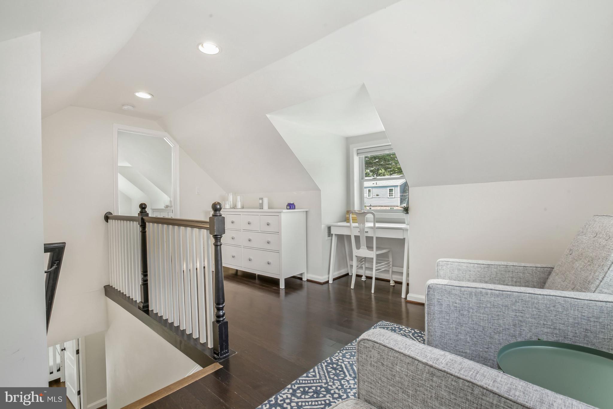 HOMEWOOD - Residential