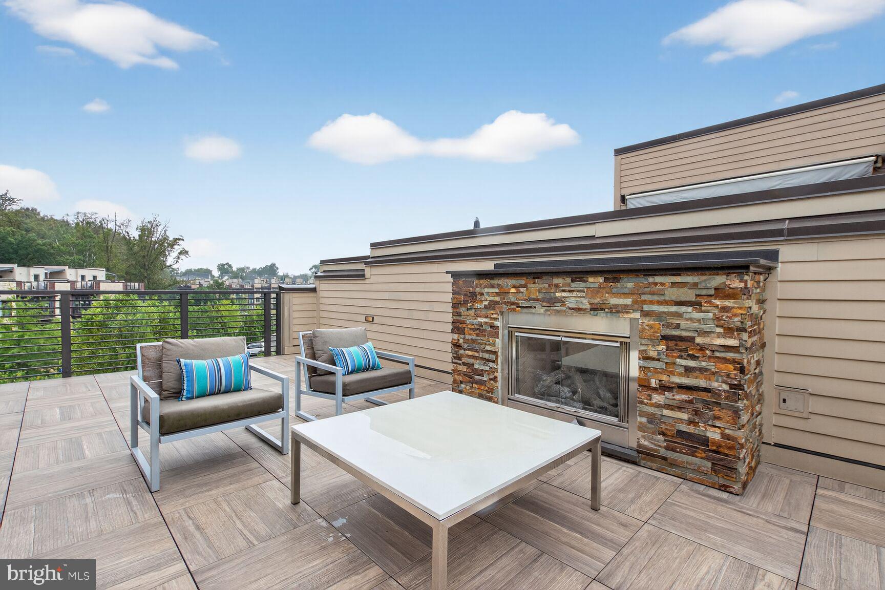 GROSVENOR HEIGHTS - Residential