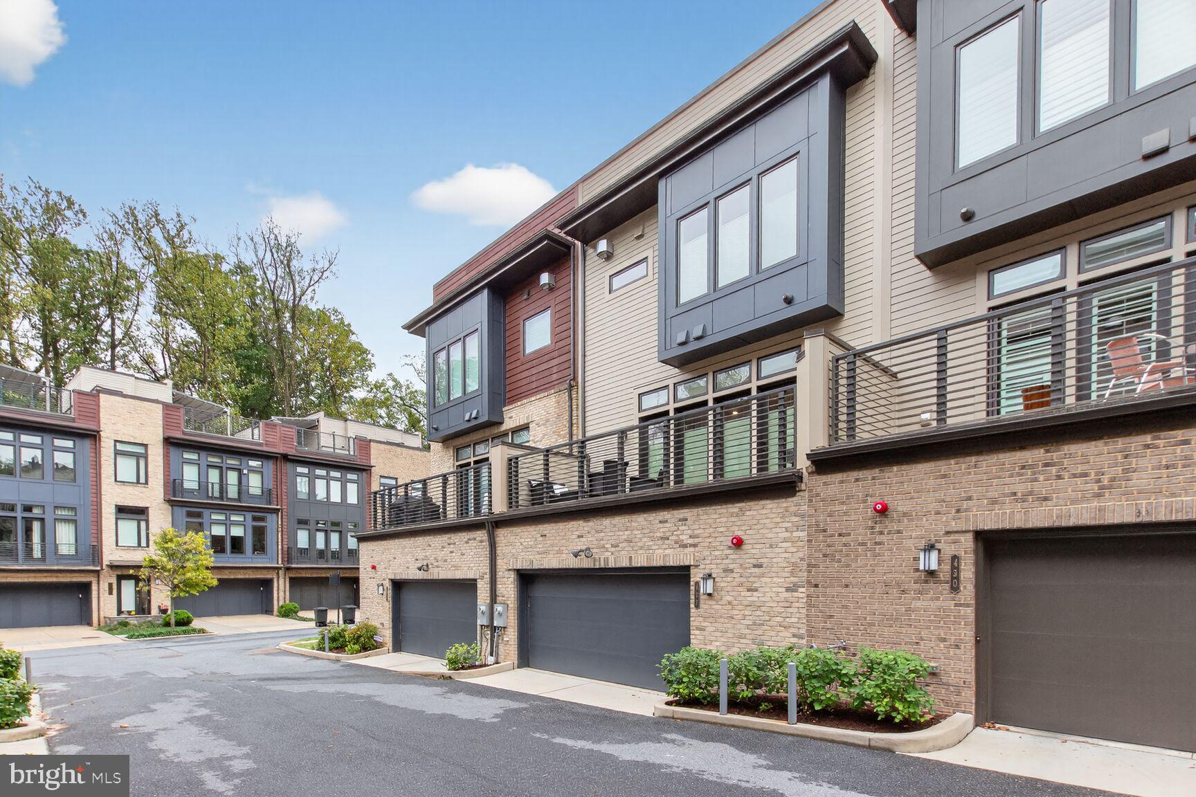 GROSVENOR HEIGHTS - Residential