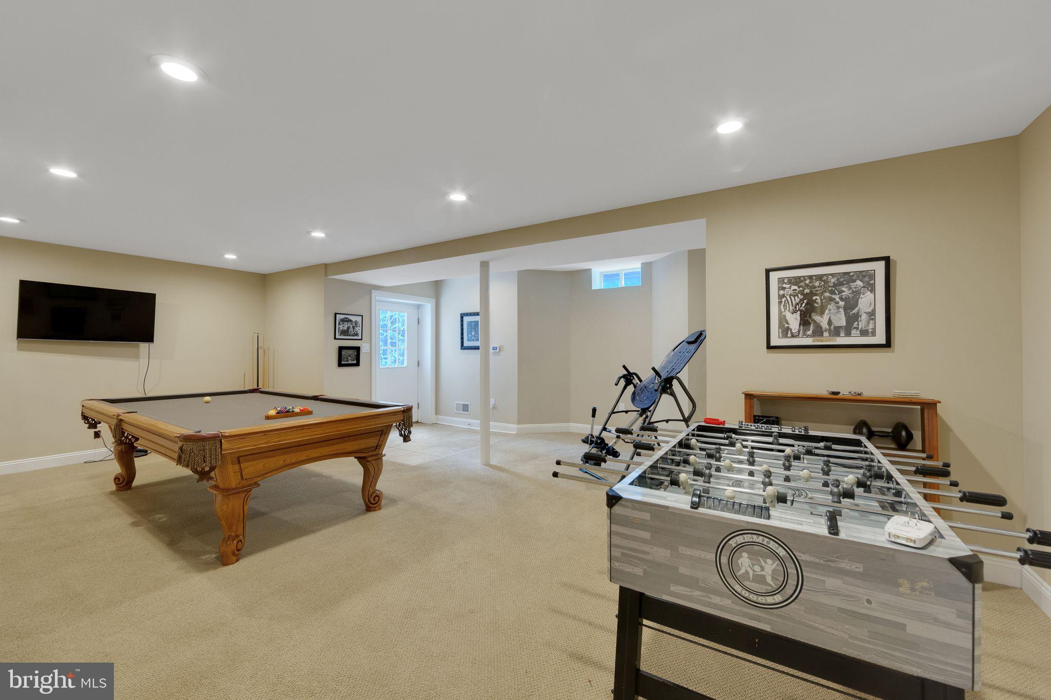 RADNOR HUNT - Residential