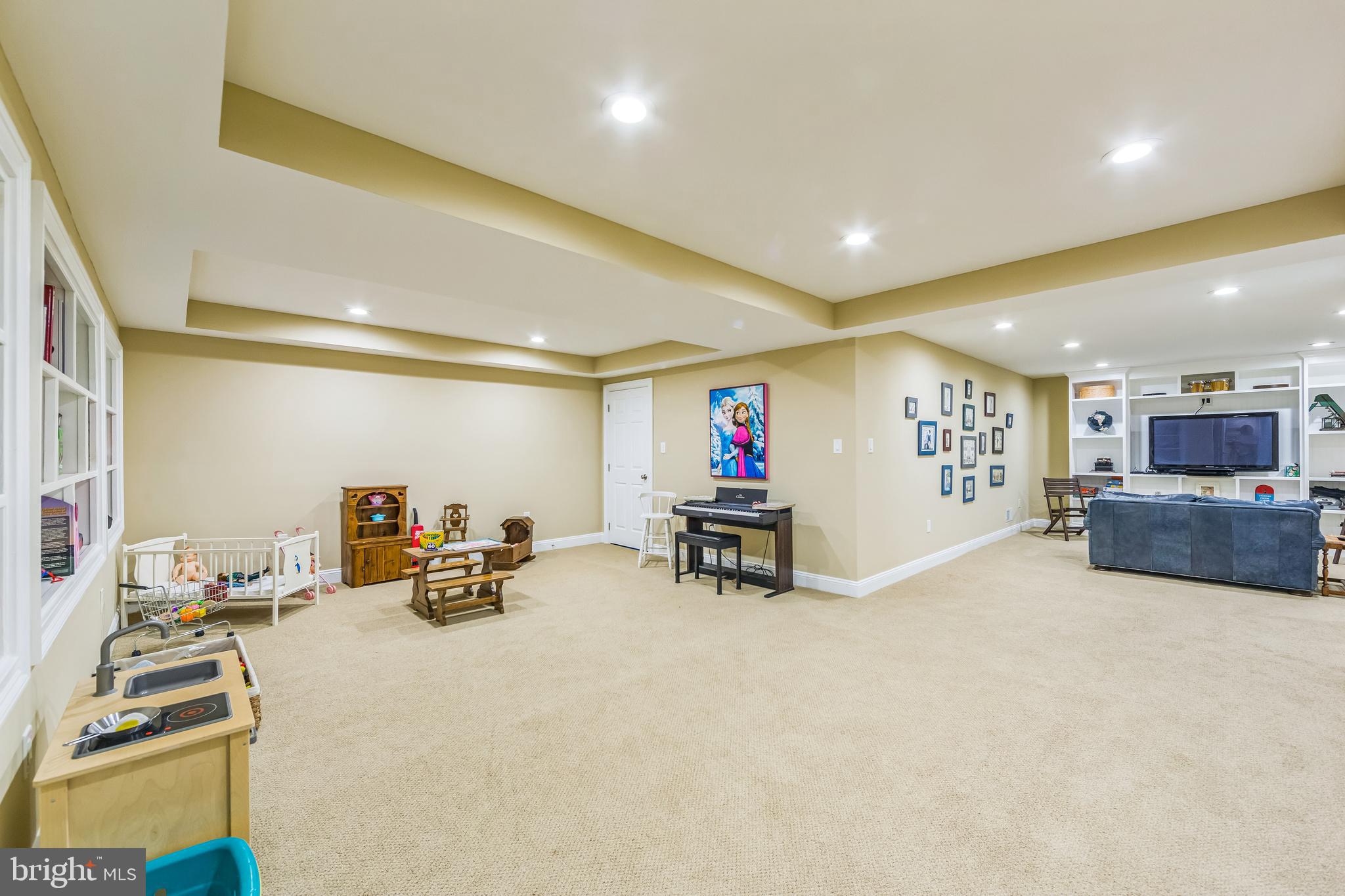 RADNOR HUNT - Residential