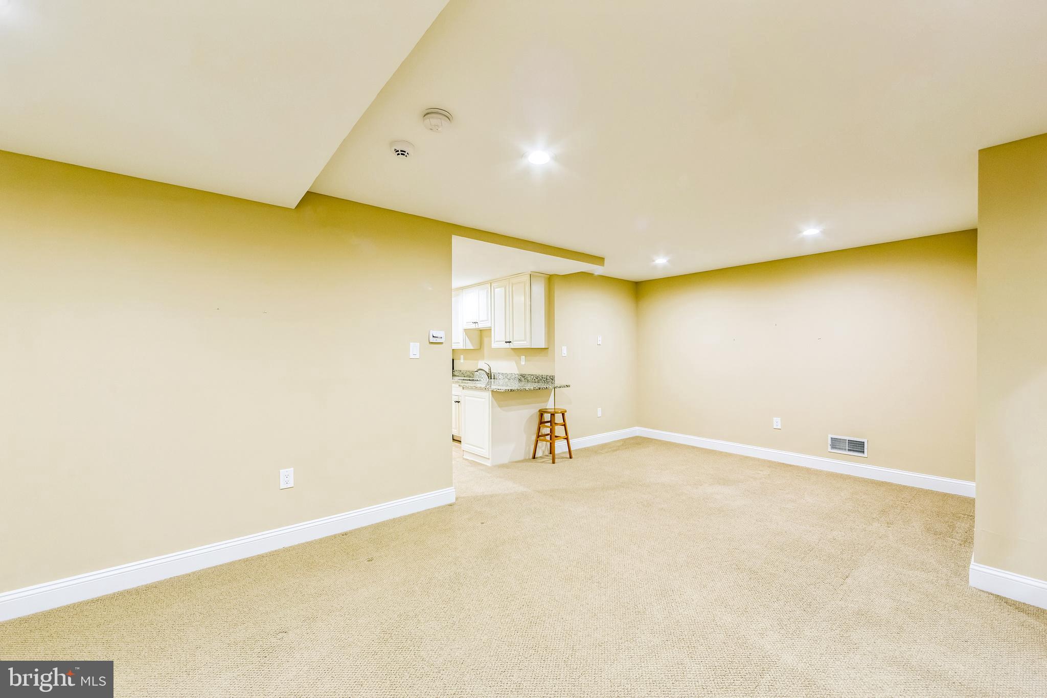 RADNOR HUNT - Residential