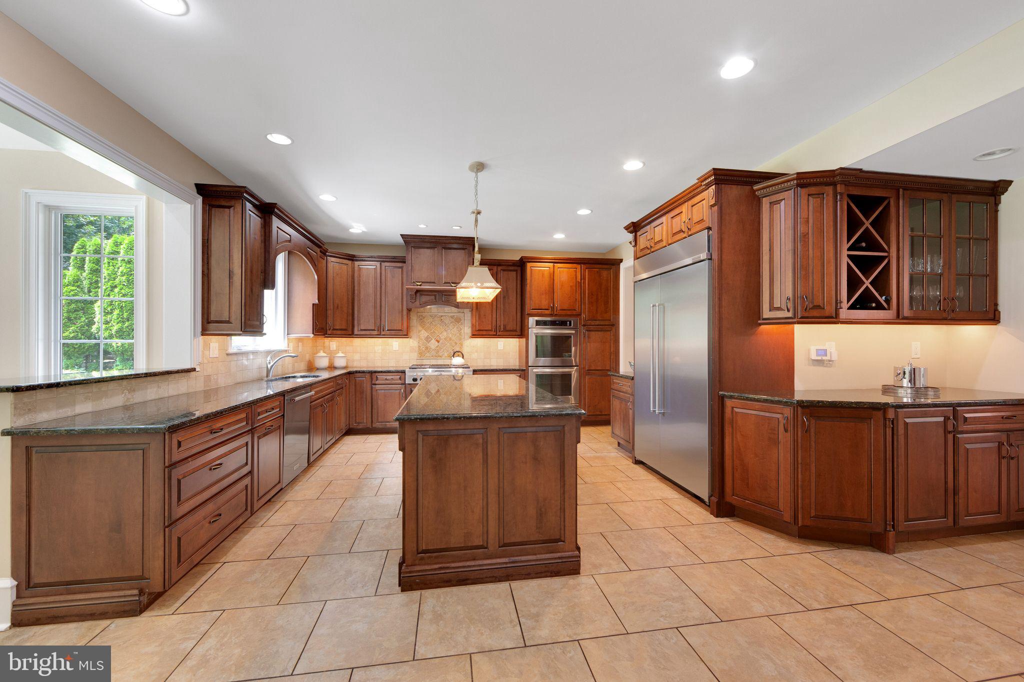 RADNOR HUNT - Residential